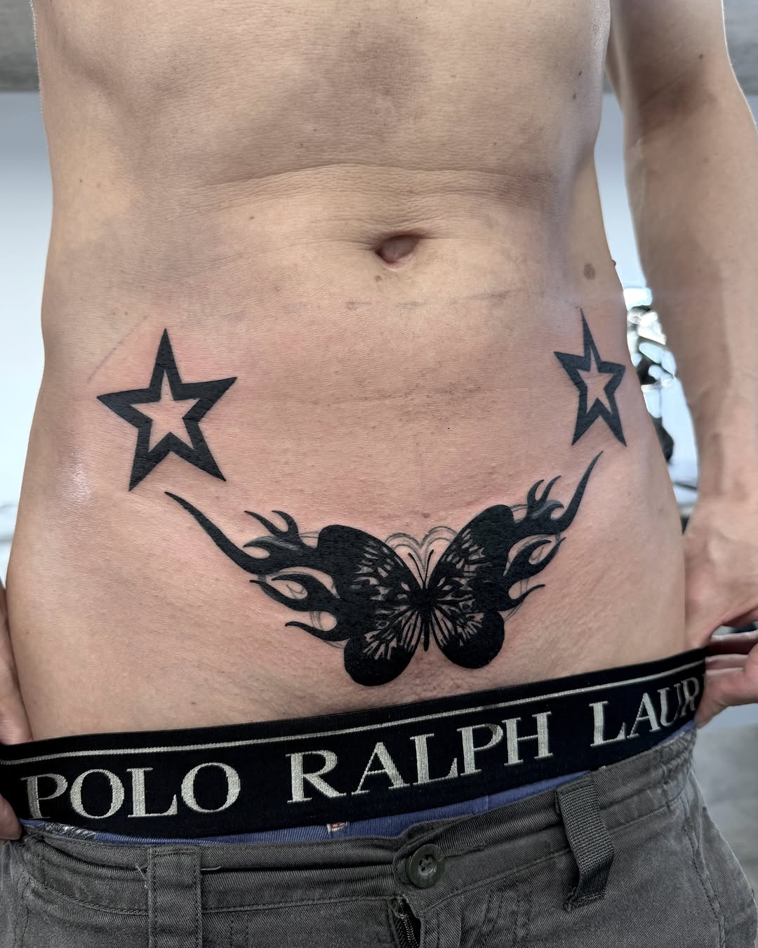 Tattoo by @roniblack_tt — black_and_grey