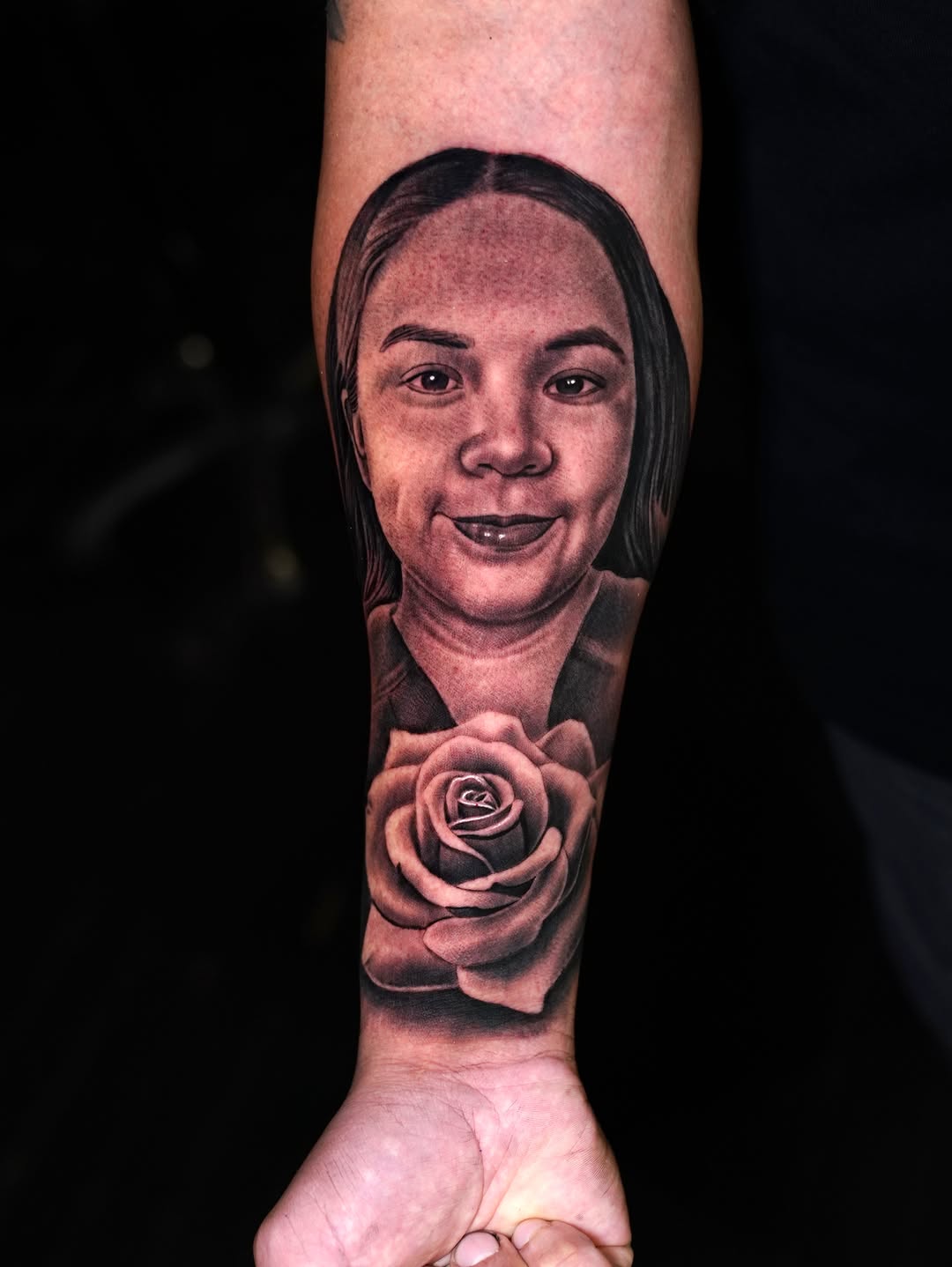 Realism tattoo on the forearm by Luis Peña