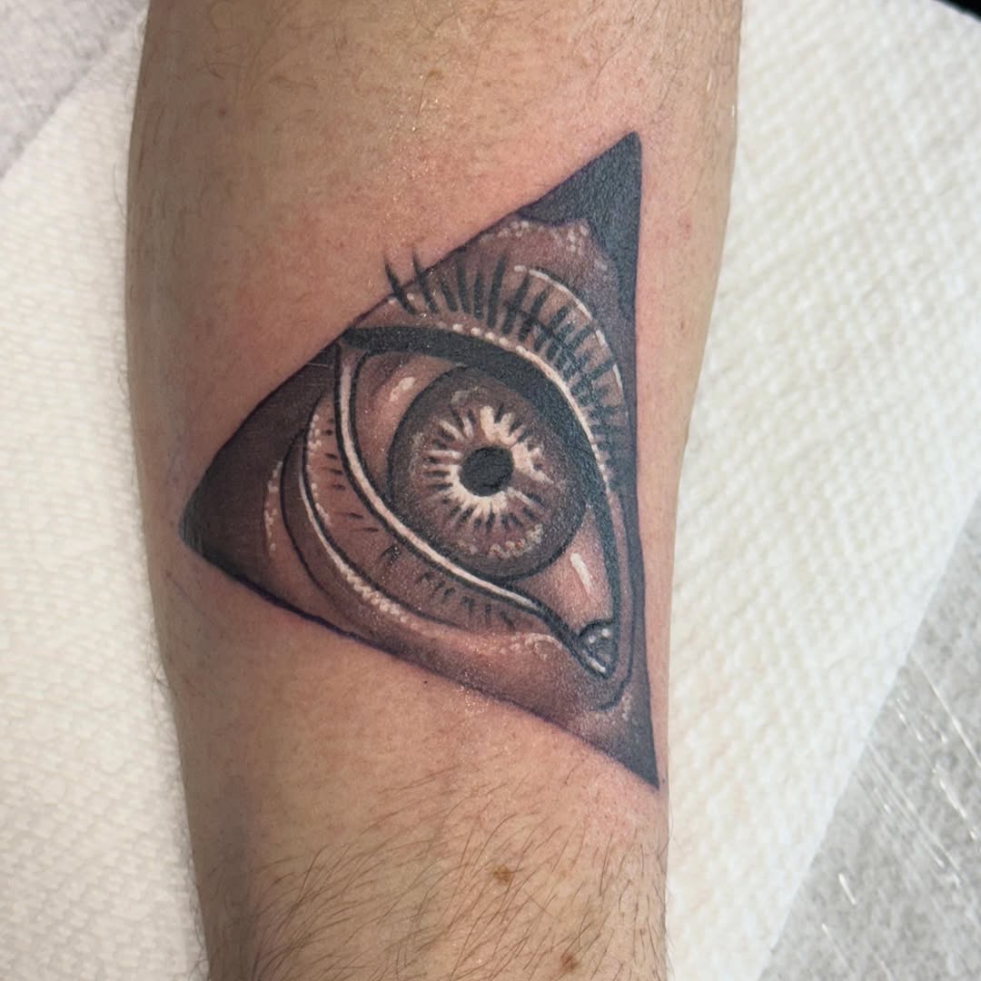 Tattoo by @thebeardedeagle β realism, black_and_grey