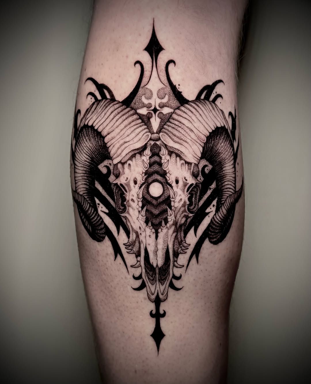 Tattoo by @mochitats — dotwork, blackwork