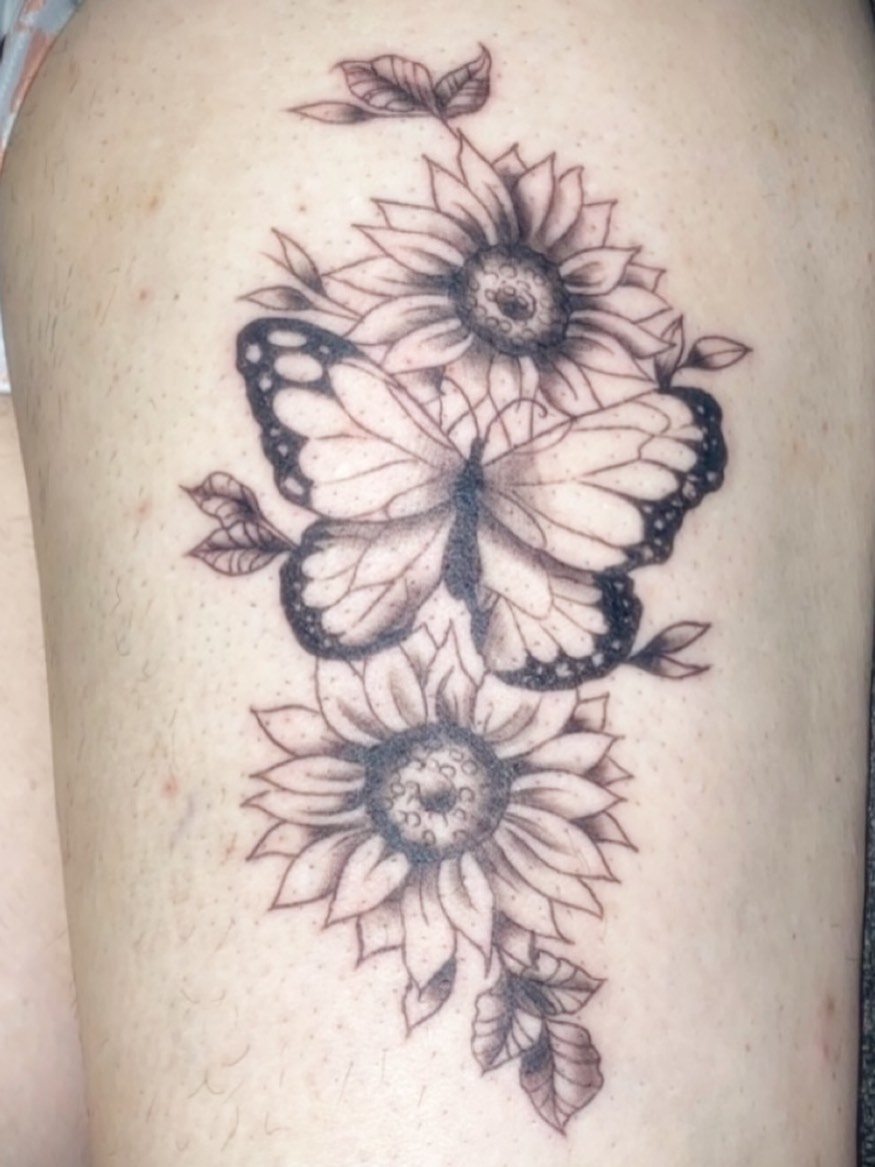 Tattoo by @punky_tattoos — black_and_grey