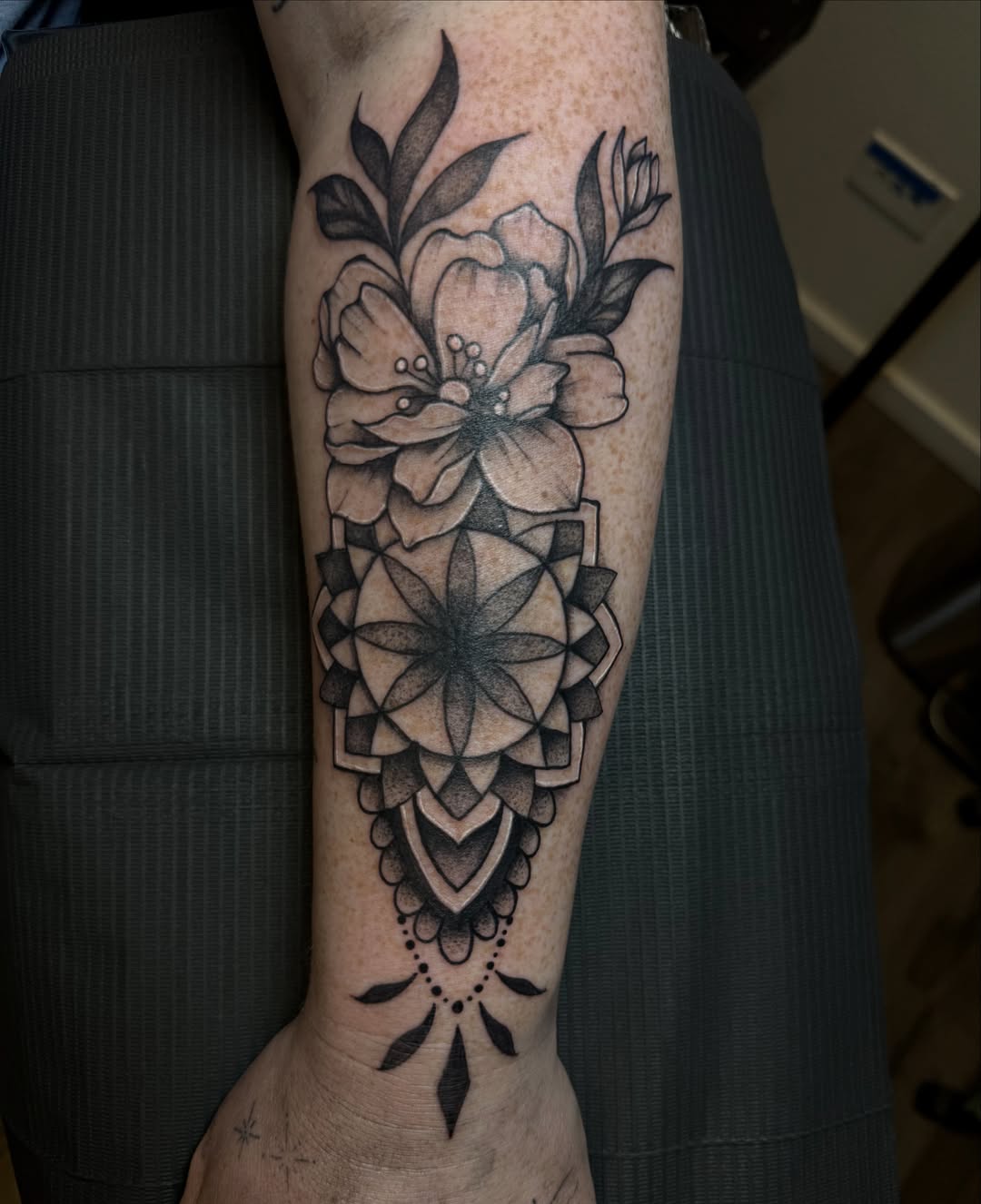 Tattoo by @needlemami — black_and_grey, geometric