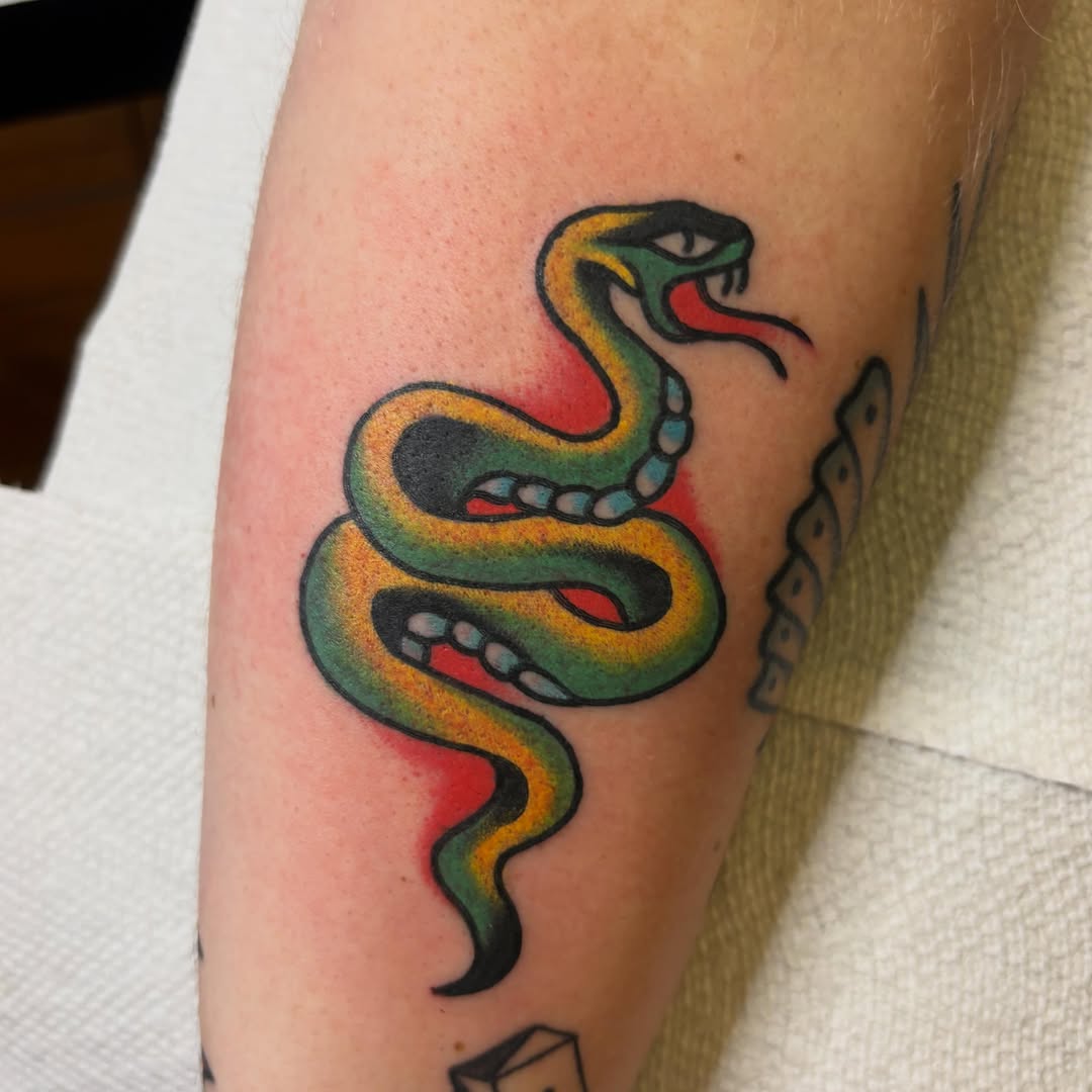 Tattoo by @mishkatraditional — american_traditional