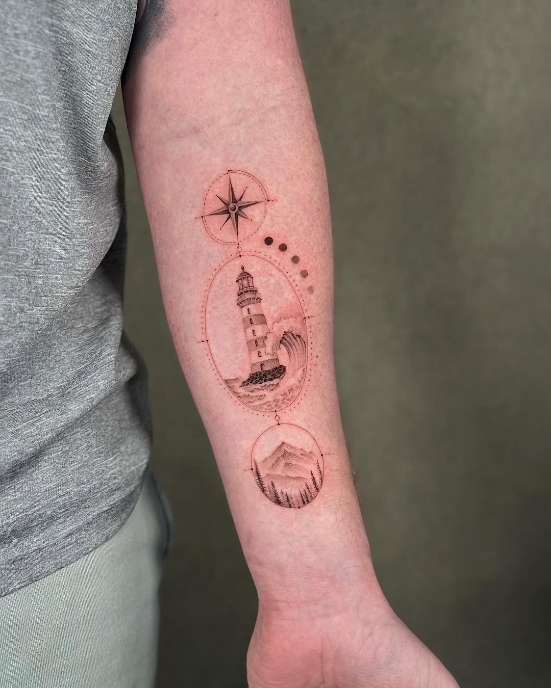 Tattoo by @ragebabytattoo — fine_line, dotwork