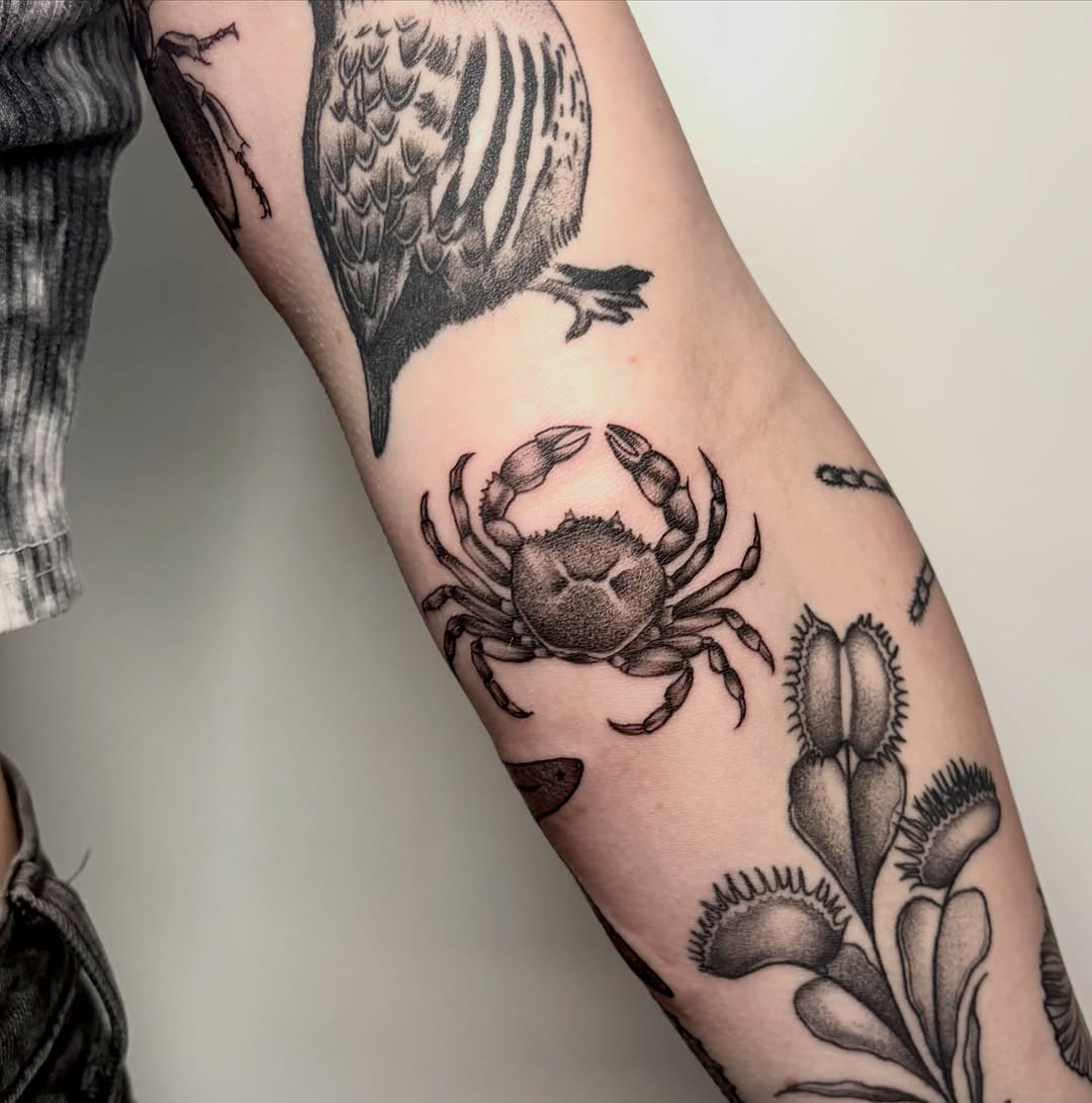 Tattoo by @aannamosity — black_and_grey, realism