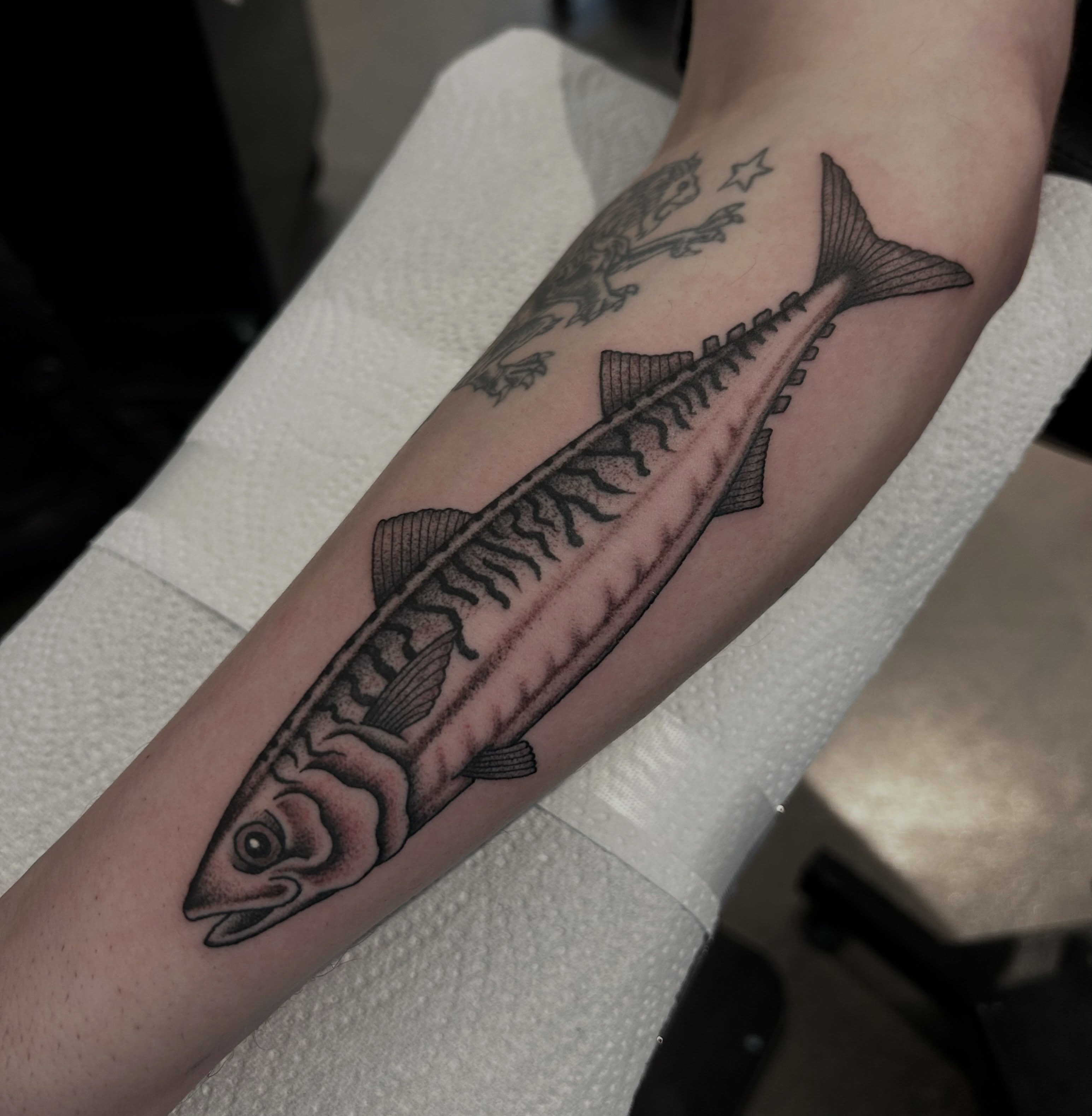 Tattoo by @barneycolestattoo — black_and_grey
