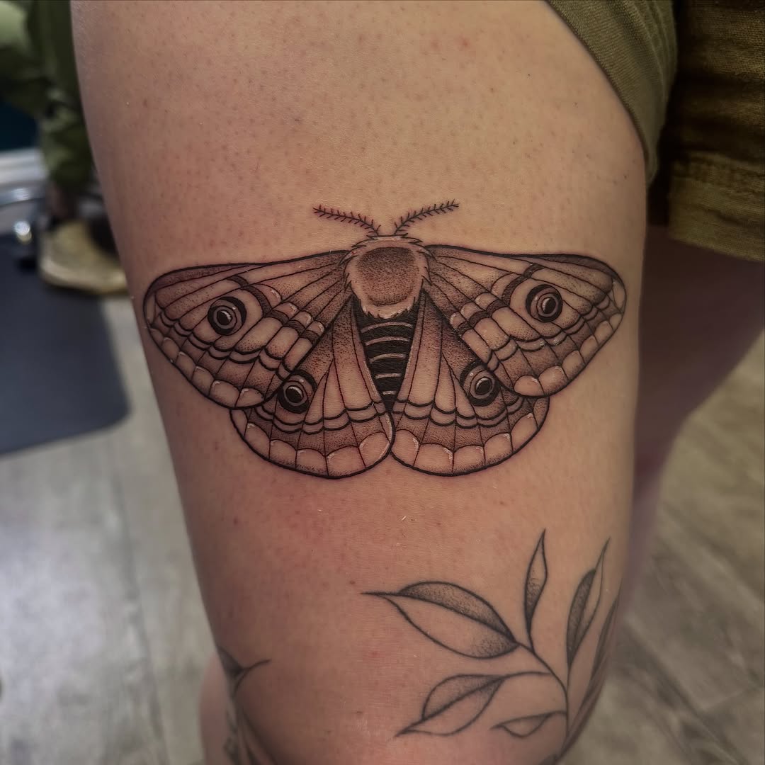 Tattoo by @kat.b.tattoos โ black_and_grey, realism