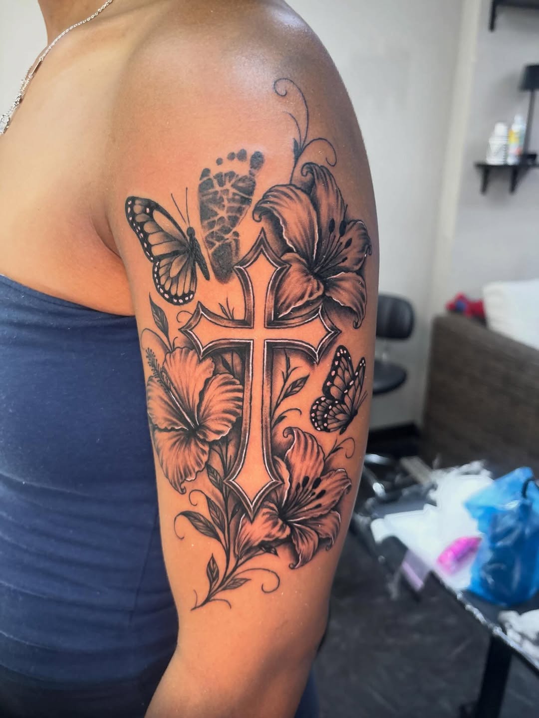 Tattoo by @sheinkd_itt โ black_and_grey, realism