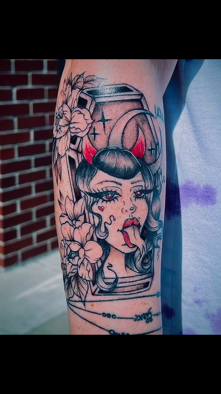 Tattoo by @kittymarietattoos โ neo_traditional