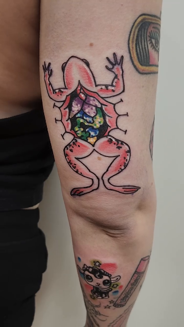 Tattoo by @queenofchaostattoos — neo_traditional, trash_polka