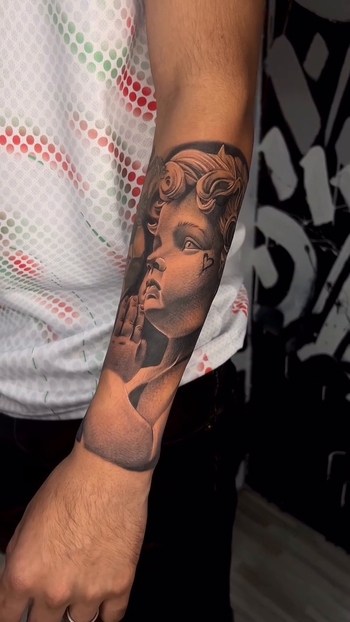 Tattoo by @jhonnye_tattoo — realism, black_and_grey