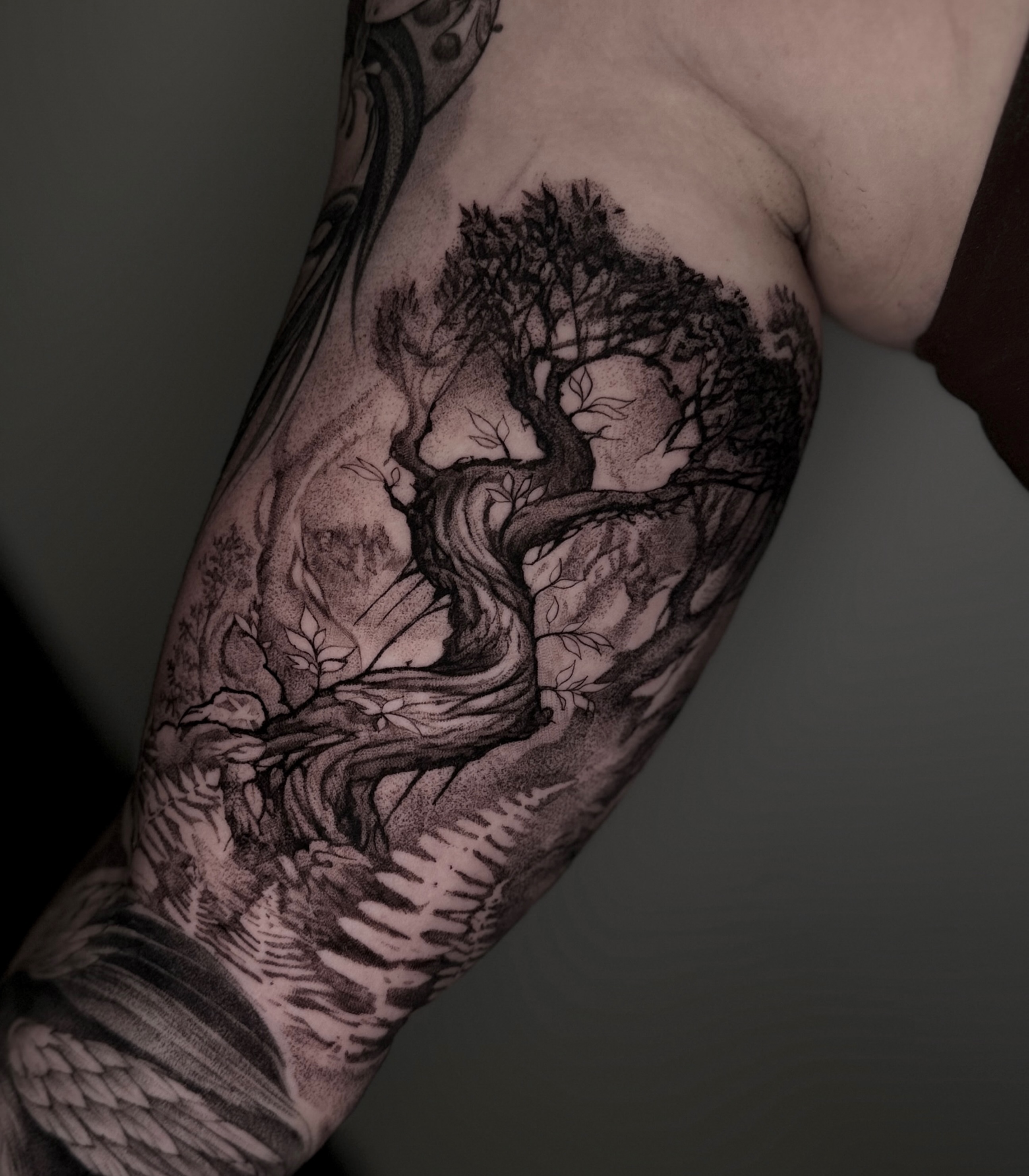 Tattoo by @kris_tattooart β dotwork, realism