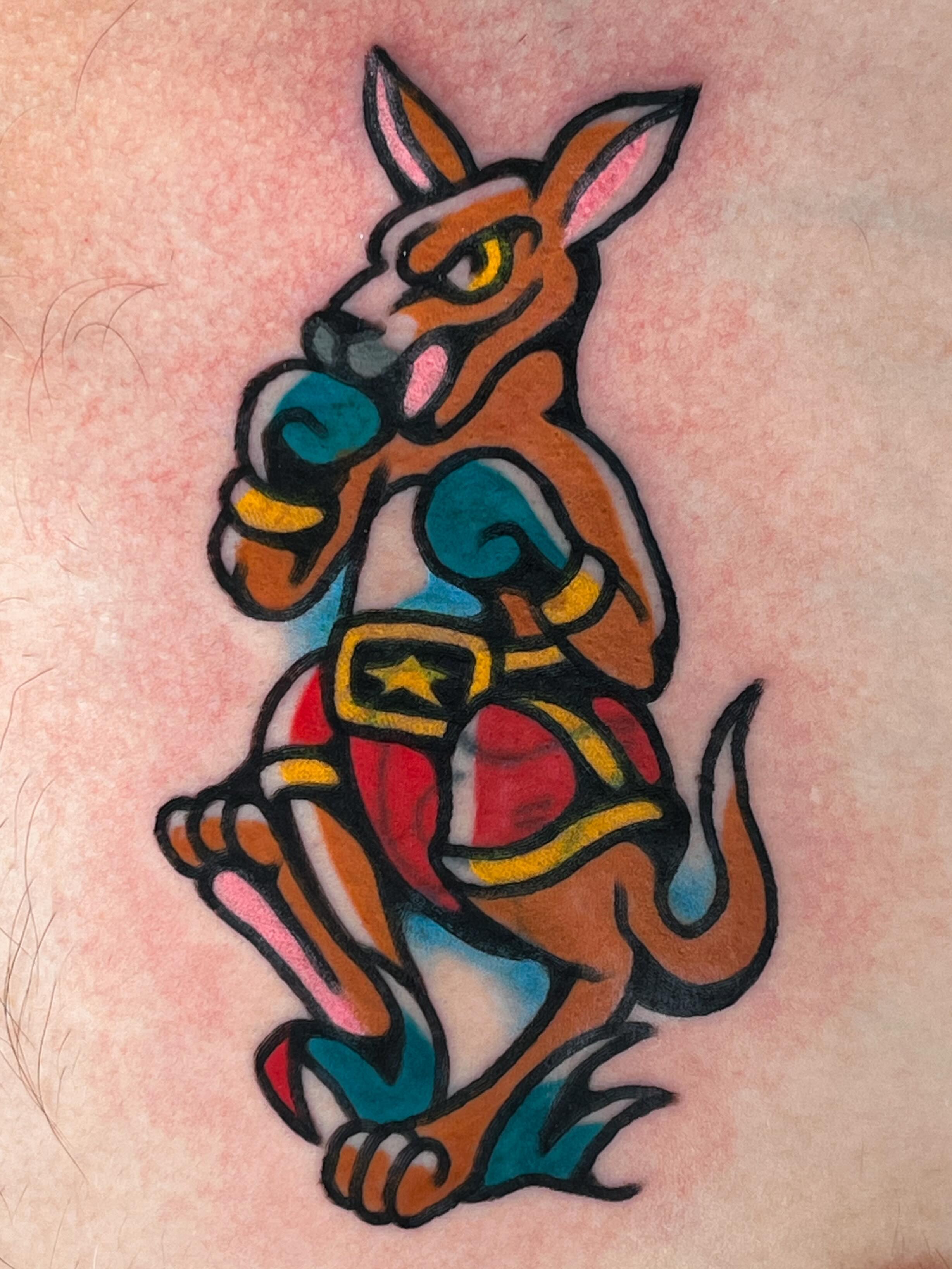 Kangaroo American traditional tattoo on the thigh by Oldschool Tattooer Takii 타키