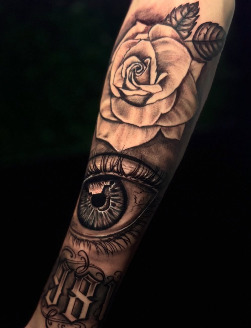 Tattoo by @paolainkart — realism, black_and_grey