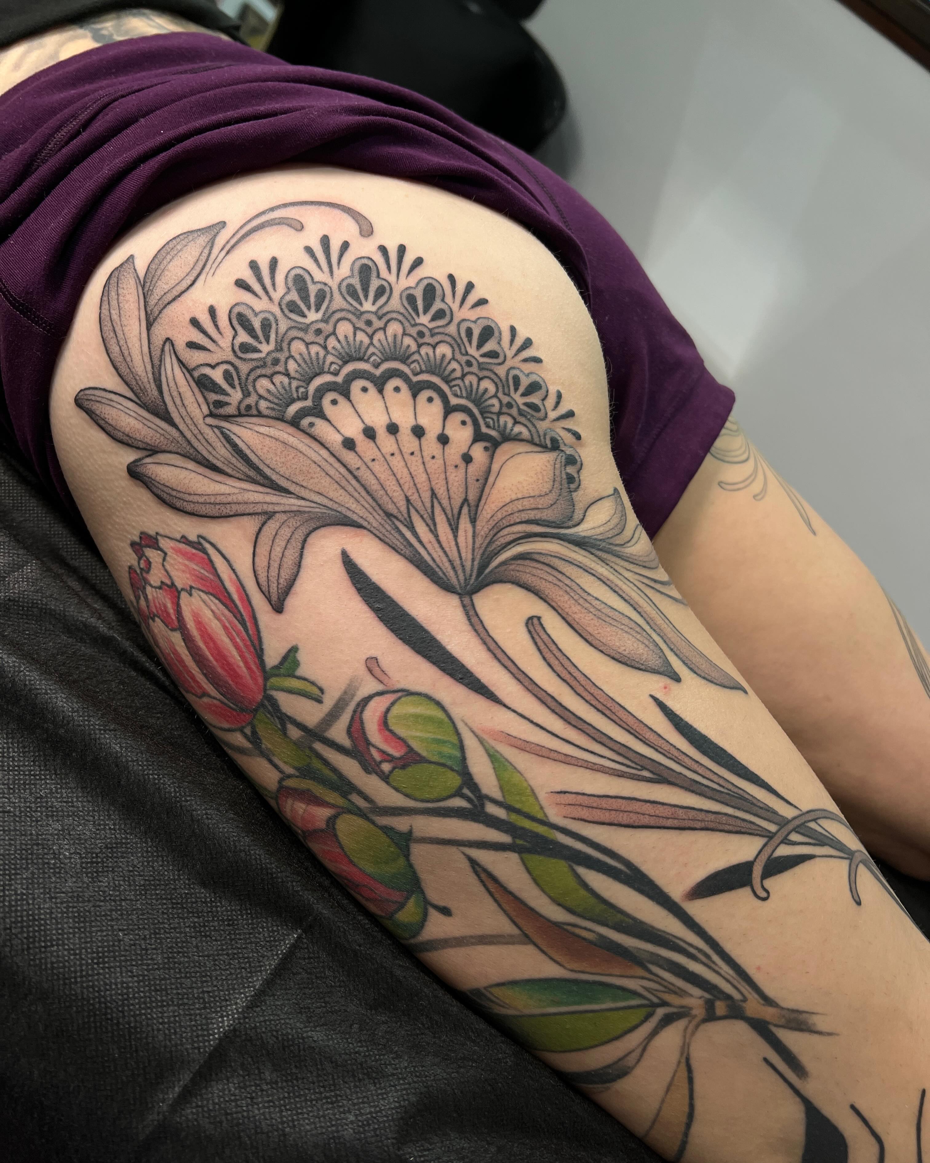 Tattoo by @avreysimone — black_and_grey, realism