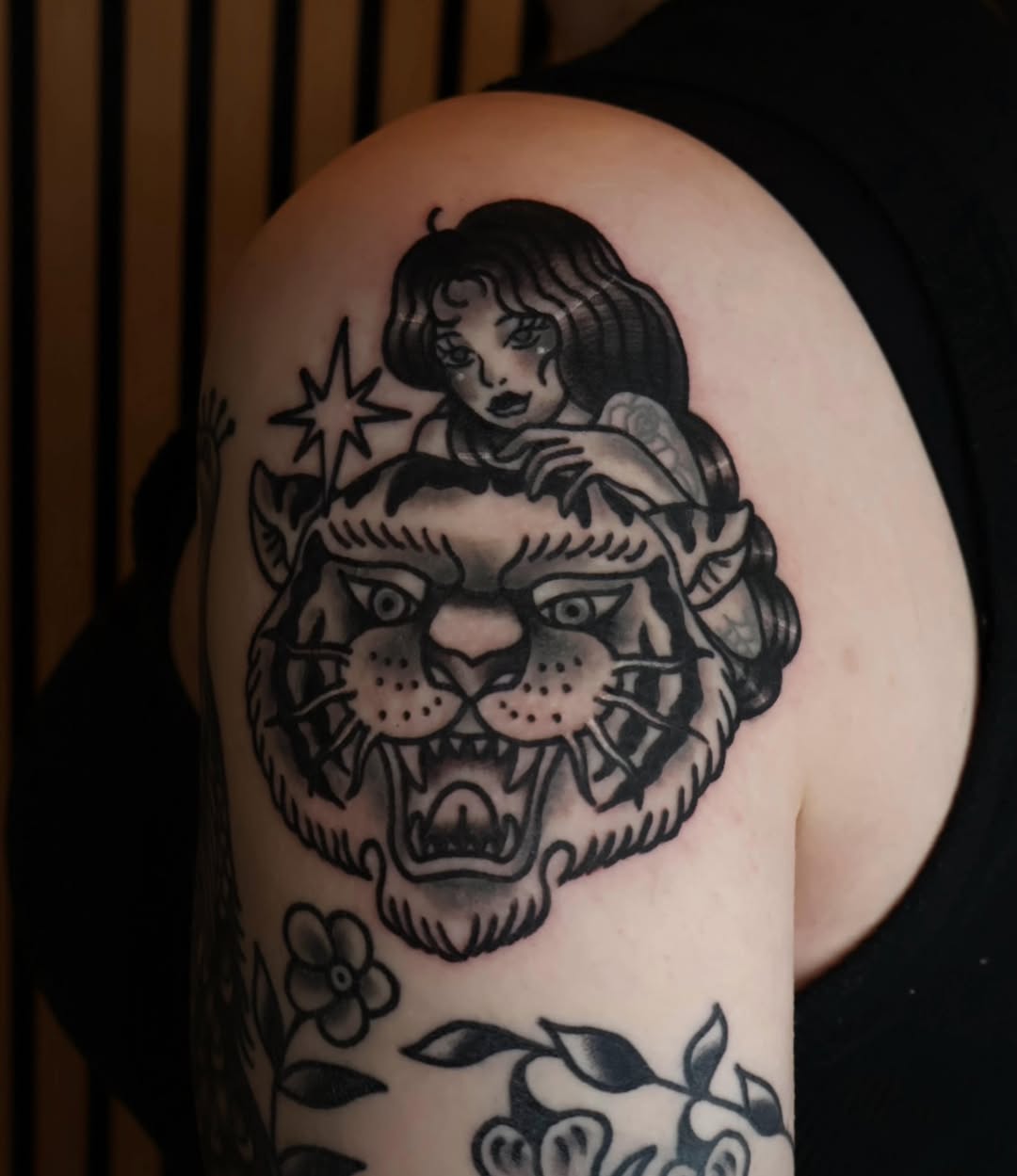Tattoo by @tt_whitepearl — american_traditional, black_and_grey