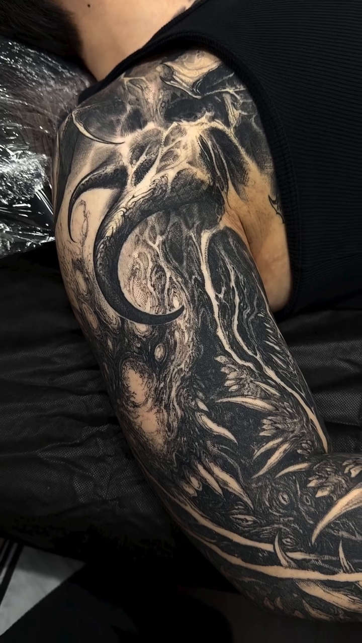 Tattoo by @rokyeom_ β blackwork, dark_realism