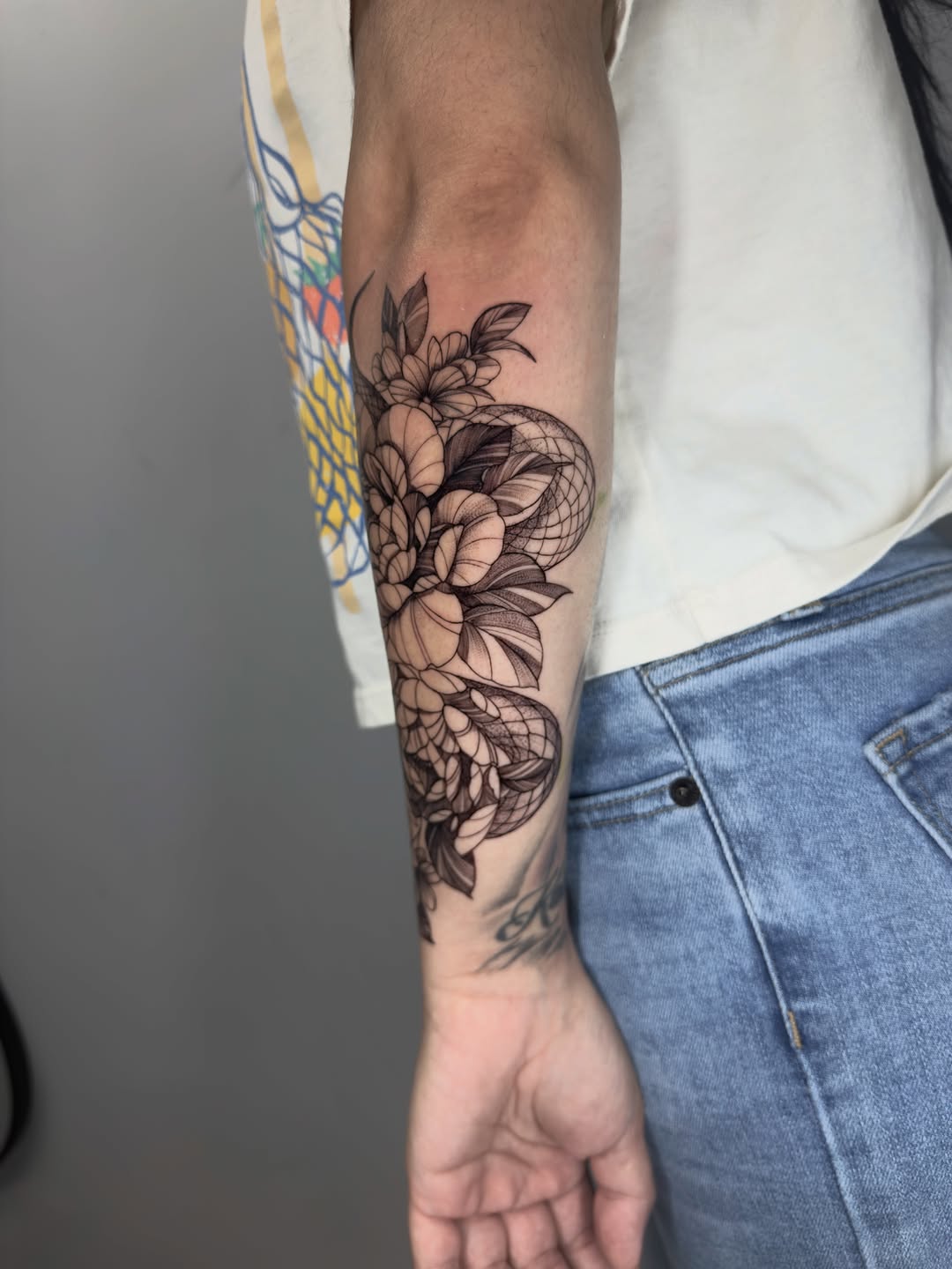 Tattoo by @adrixtatt — black_and_grey, fine_line