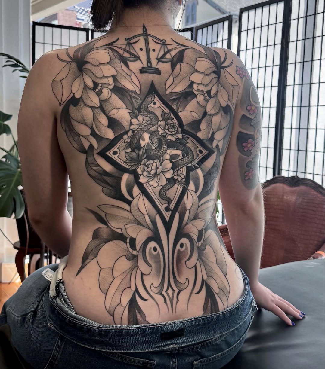 Tattoo by @lauren.tattoos — black_and_grey, ornamental