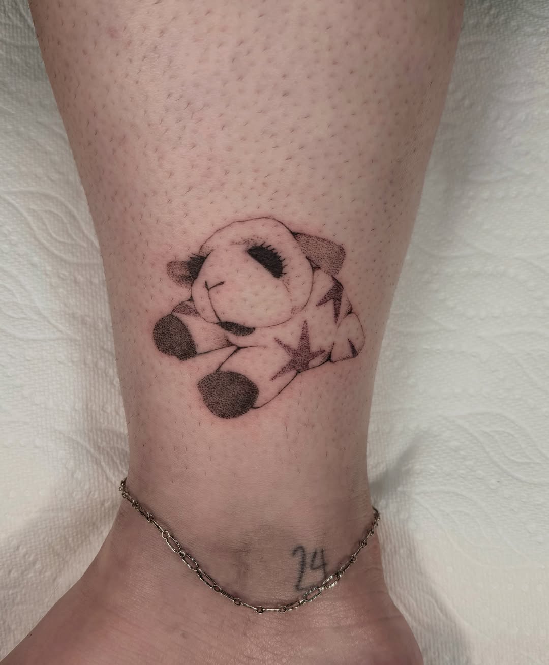 Tattoo by @lyssymo — geometric