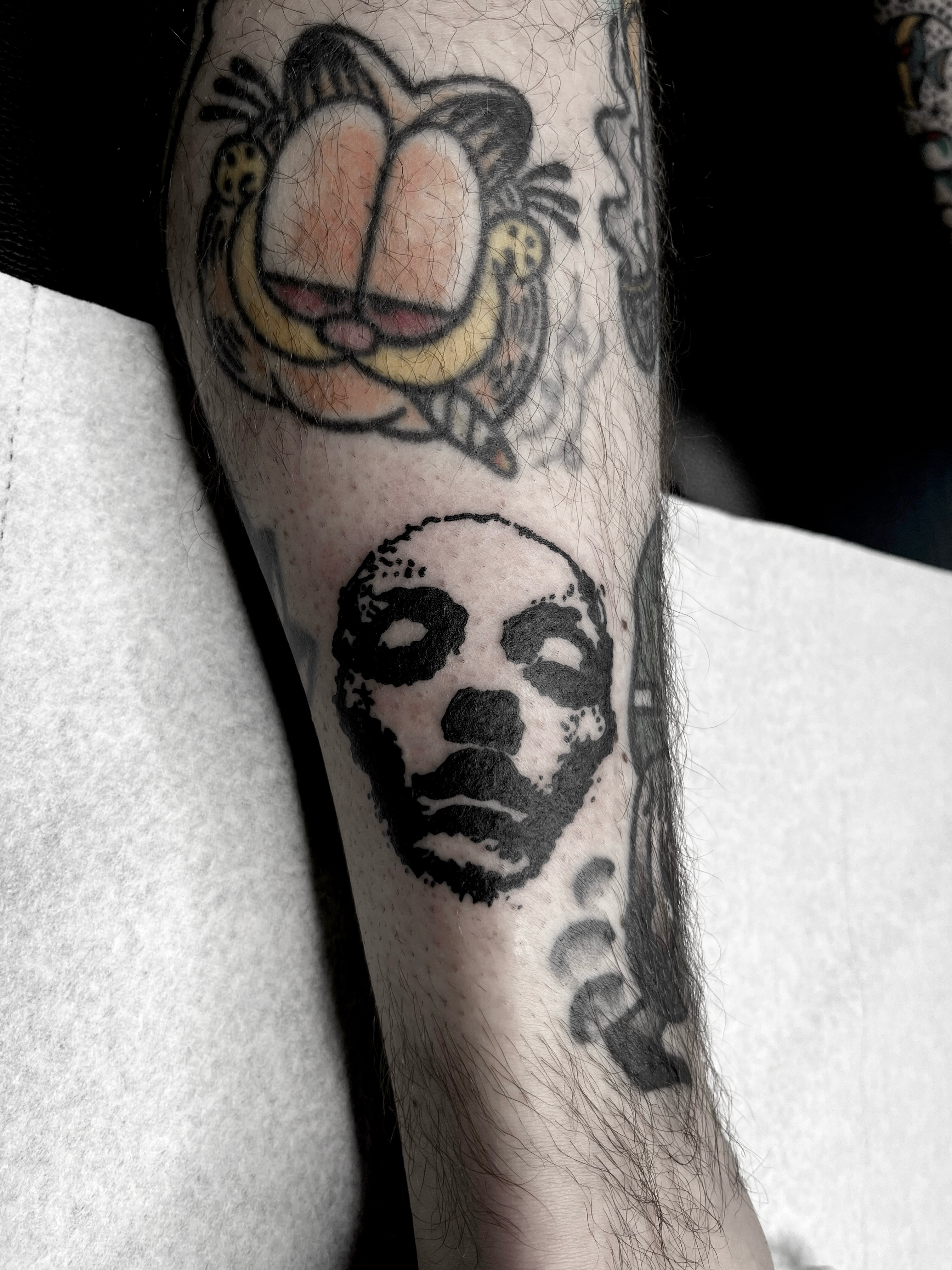 Tattoo by @mentalagonytattoo — american_traditional, dotwork