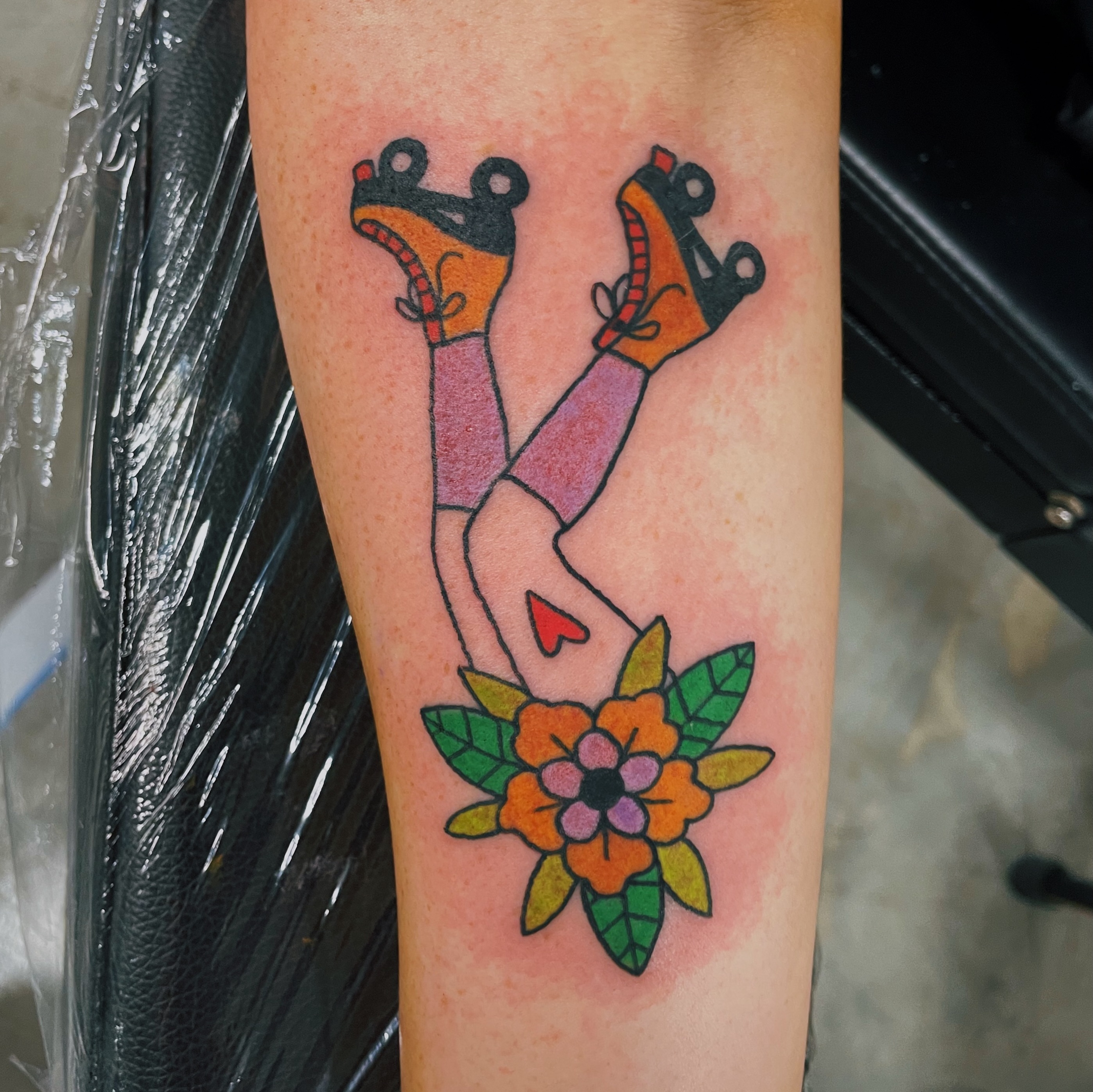 Tattoo by @gllumee — american_traditional