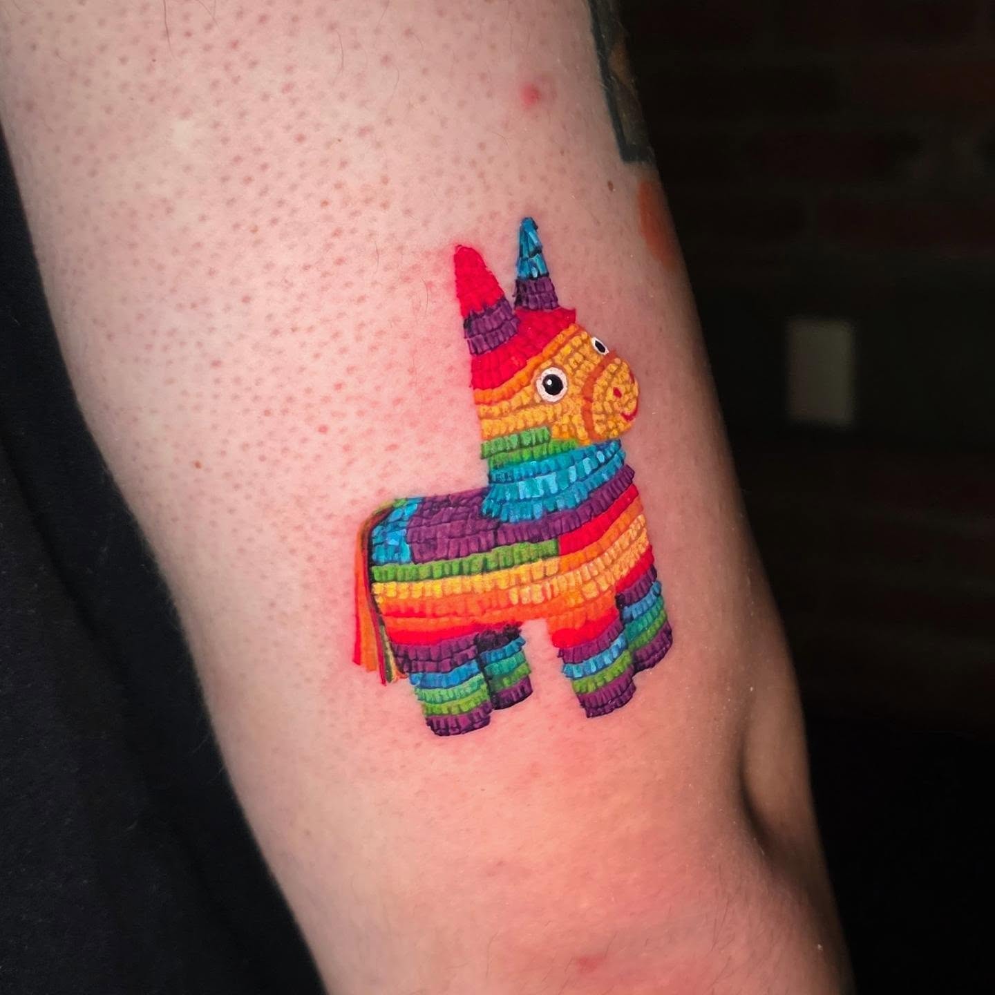 Tattoo by @mishelcastro_tattoo — dotwork
