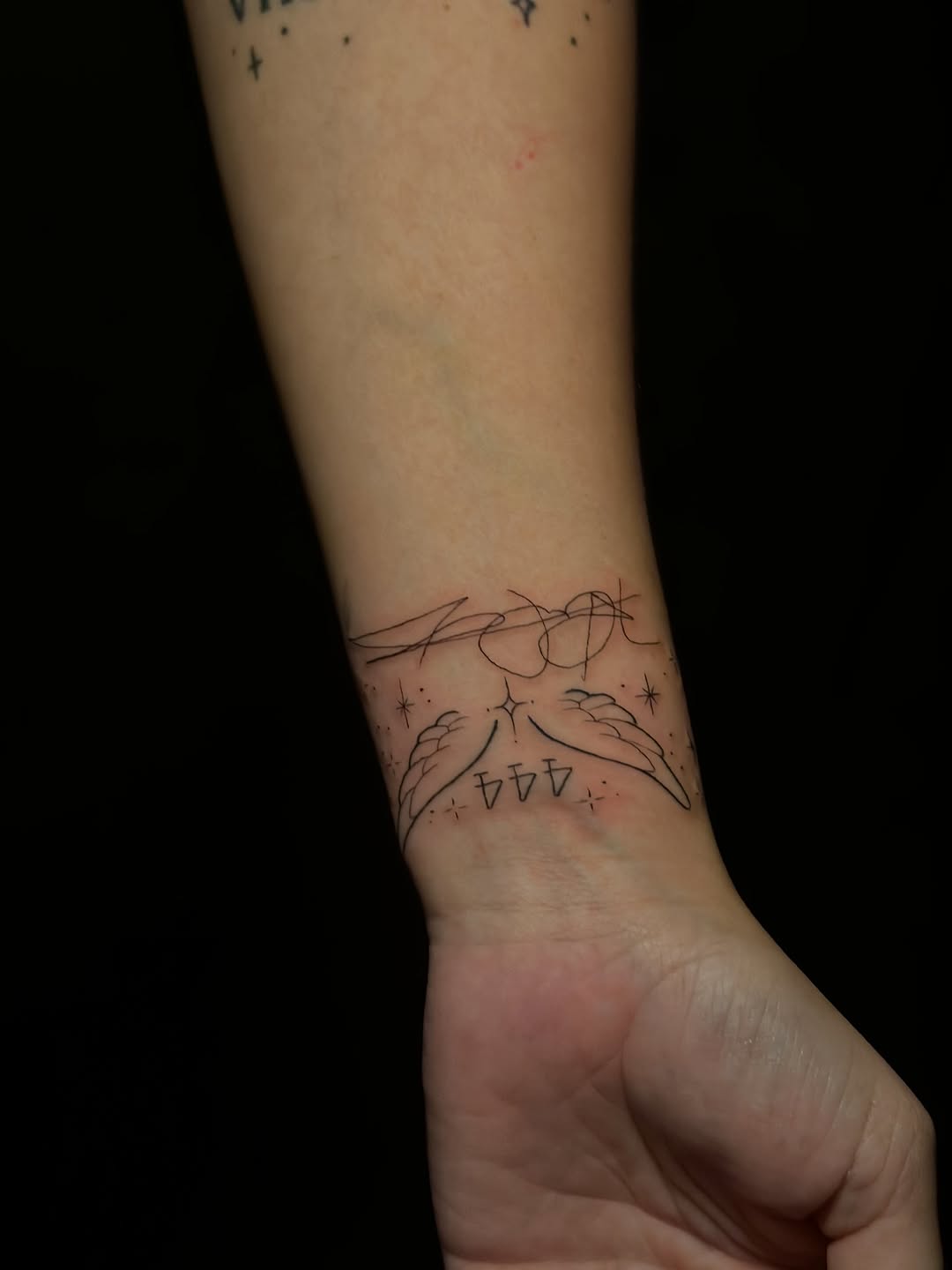 Tattoo by @peach_punk — fine_line, minimalist