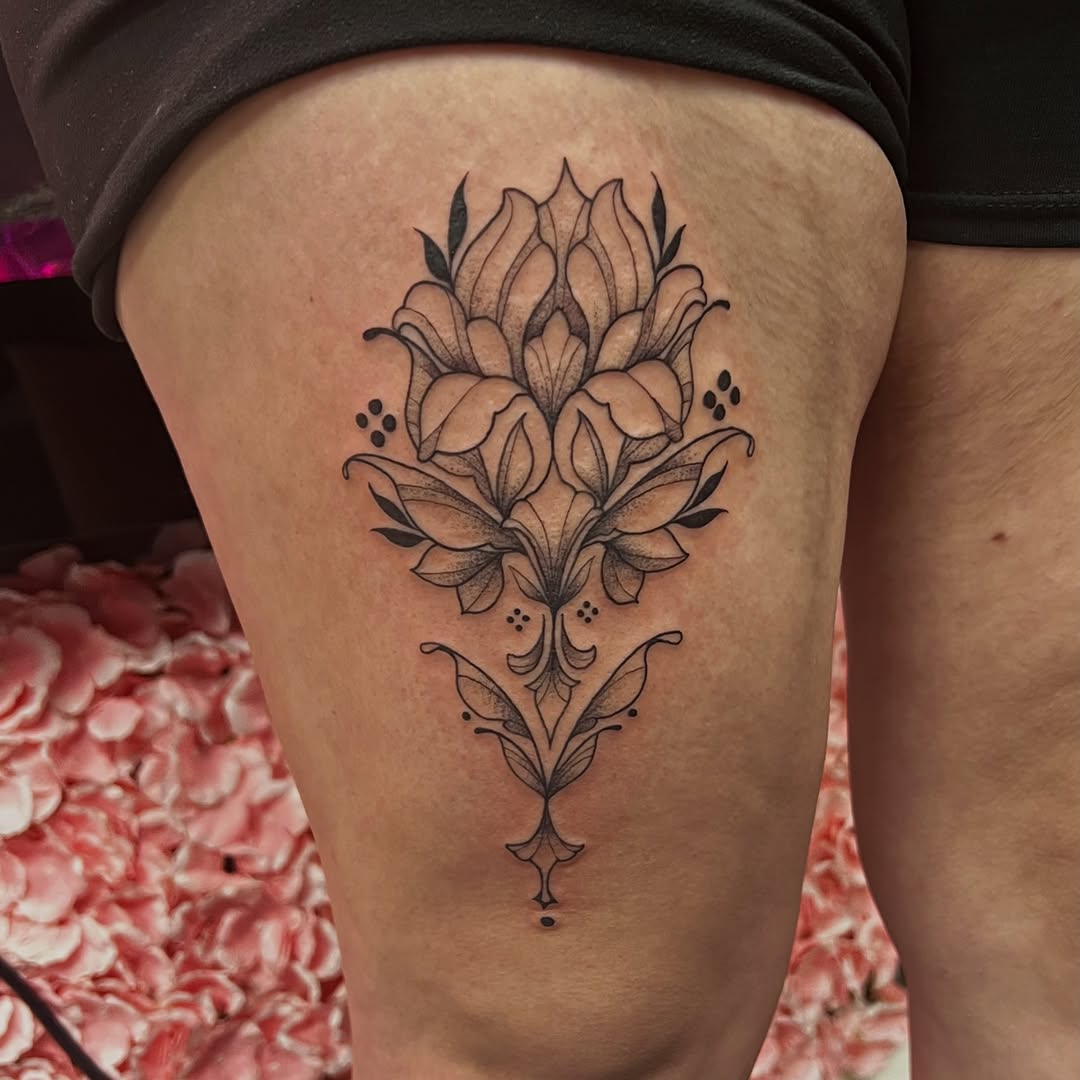 Tattoo by @venomxdesigns β ornamental, fine_line