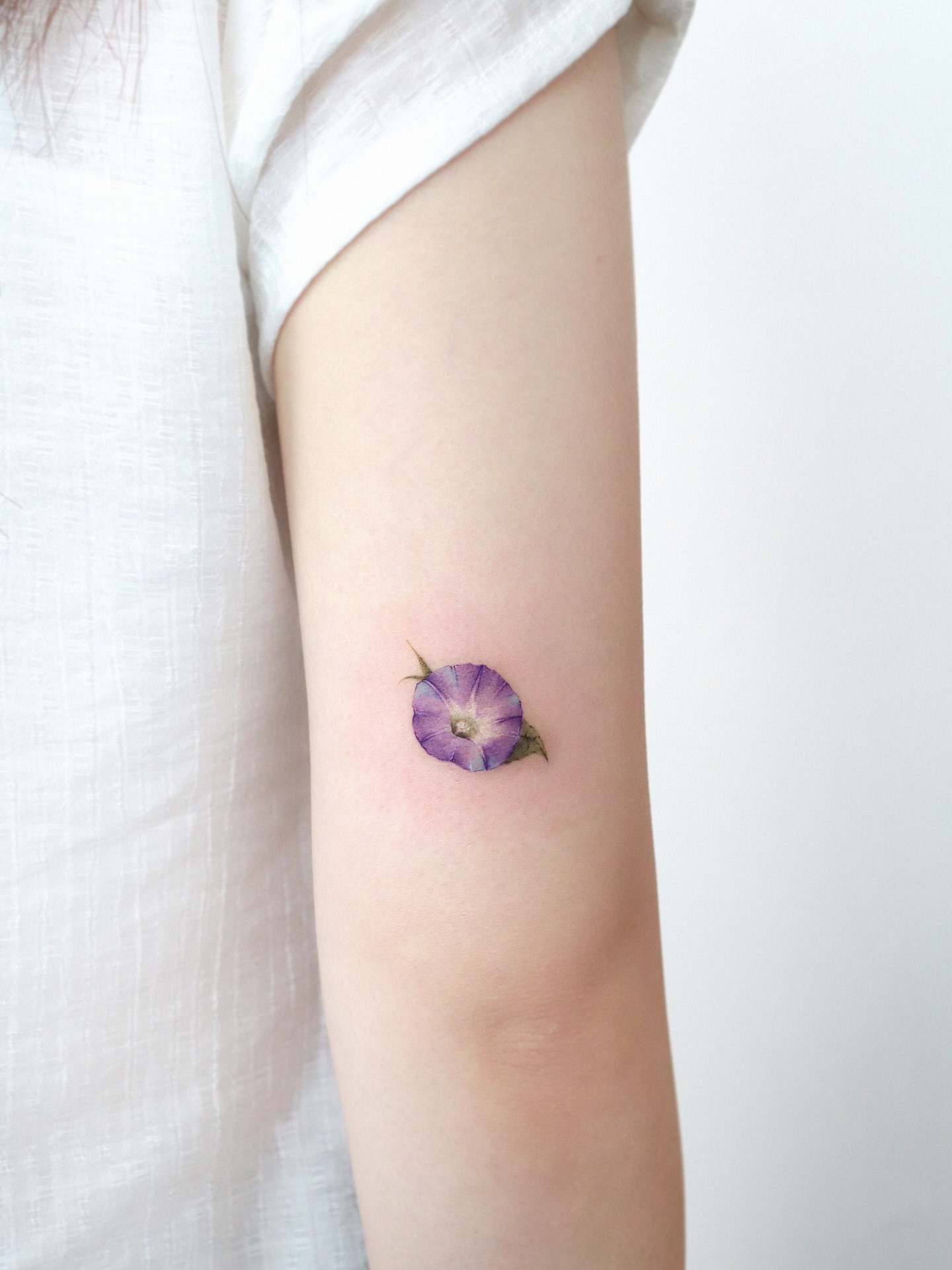 Tattoo by @vanilla__tattoo — dotwork