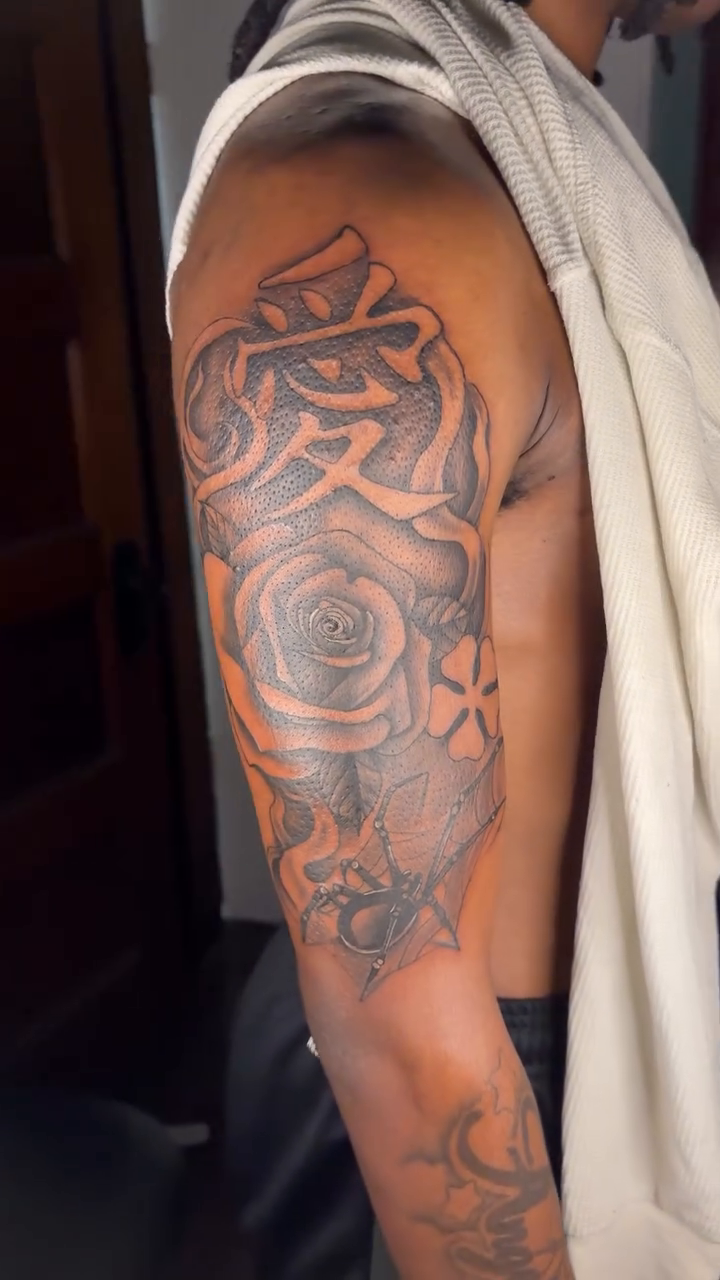 Tattoo by @maleekinkz โ black_and_grey, realism