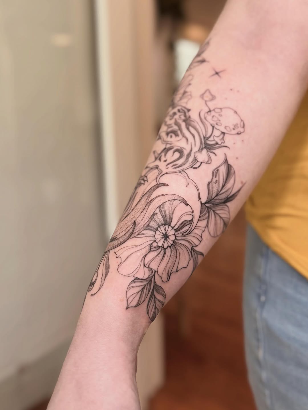 Tattoo by @vaprol — fine_line, illustrative