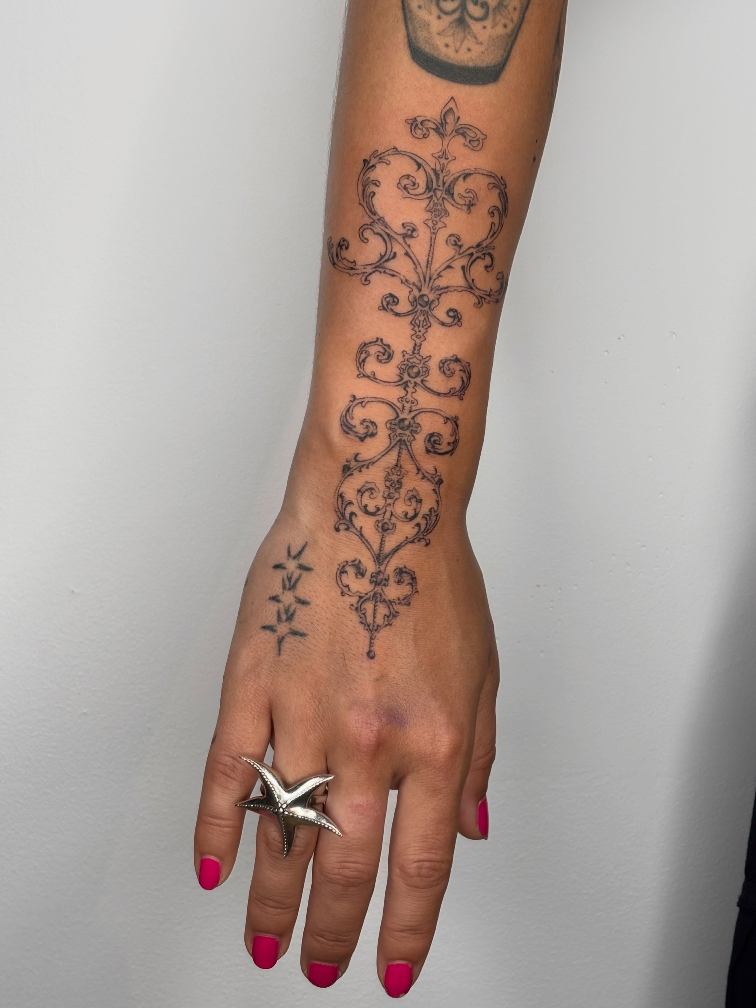 Tattoo by @eeelleventh — ornamental
