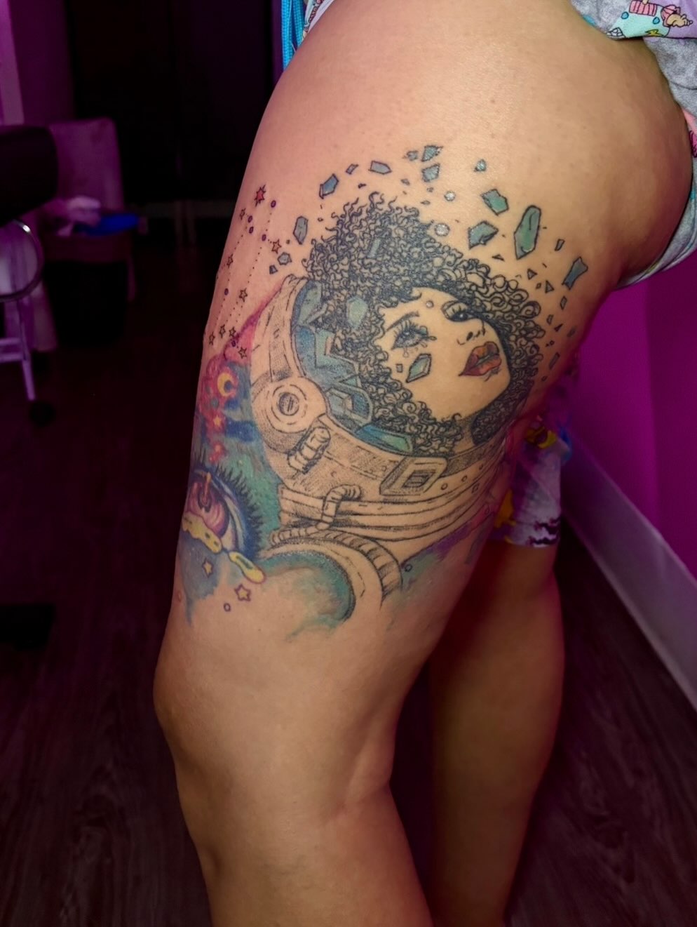 Astronaut woman neo-traditional tattoo on the thigh by Vegas Tattoo Mommy ๐๐, Las Vegas, Nevada