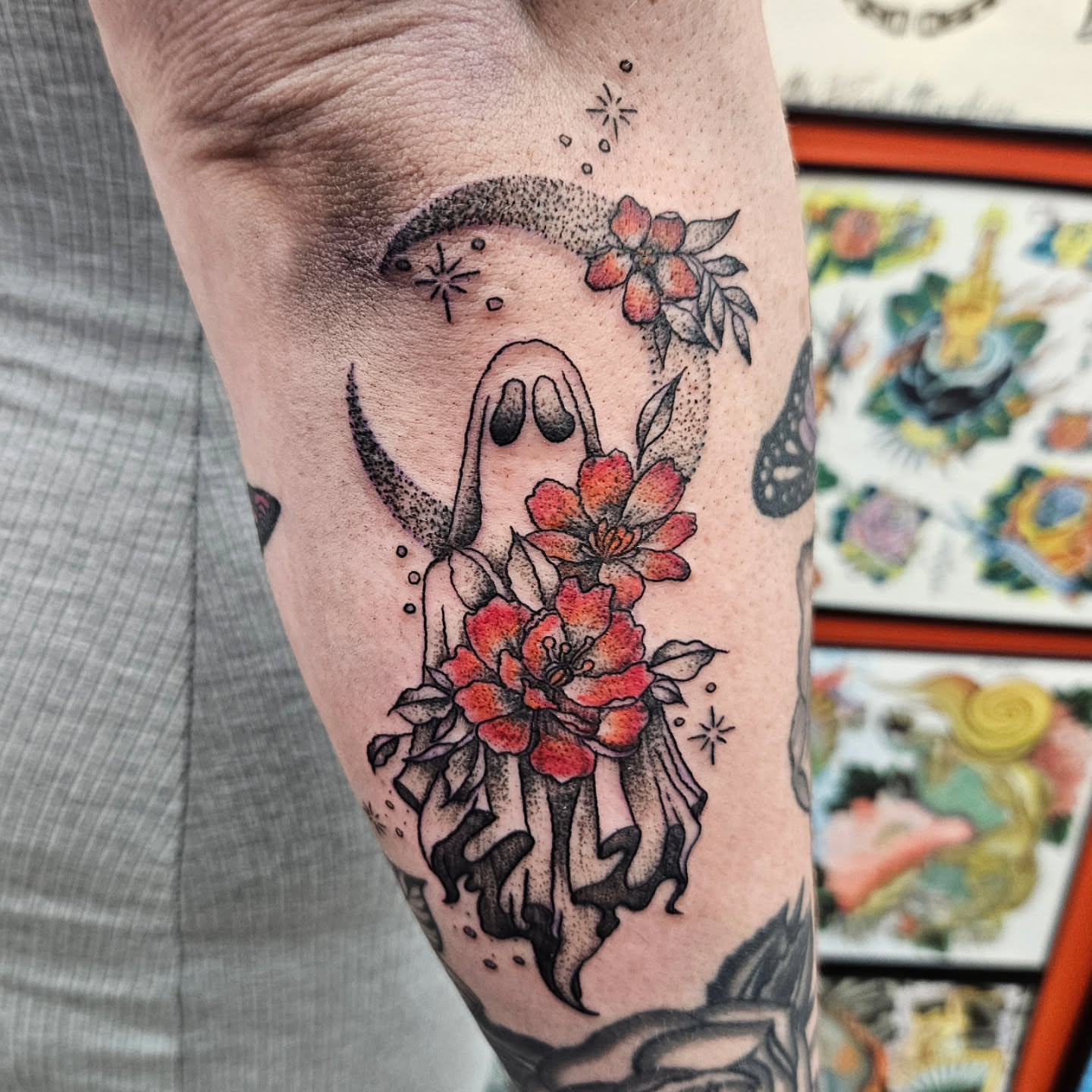 Tattoo by @therestlessdrifter — dotwork, american_traditional