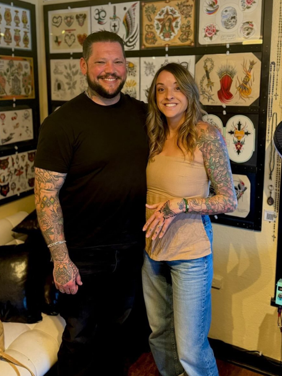 Floral design American traditional tattoo on the upper arm by Max Klapp, Austin, Texas