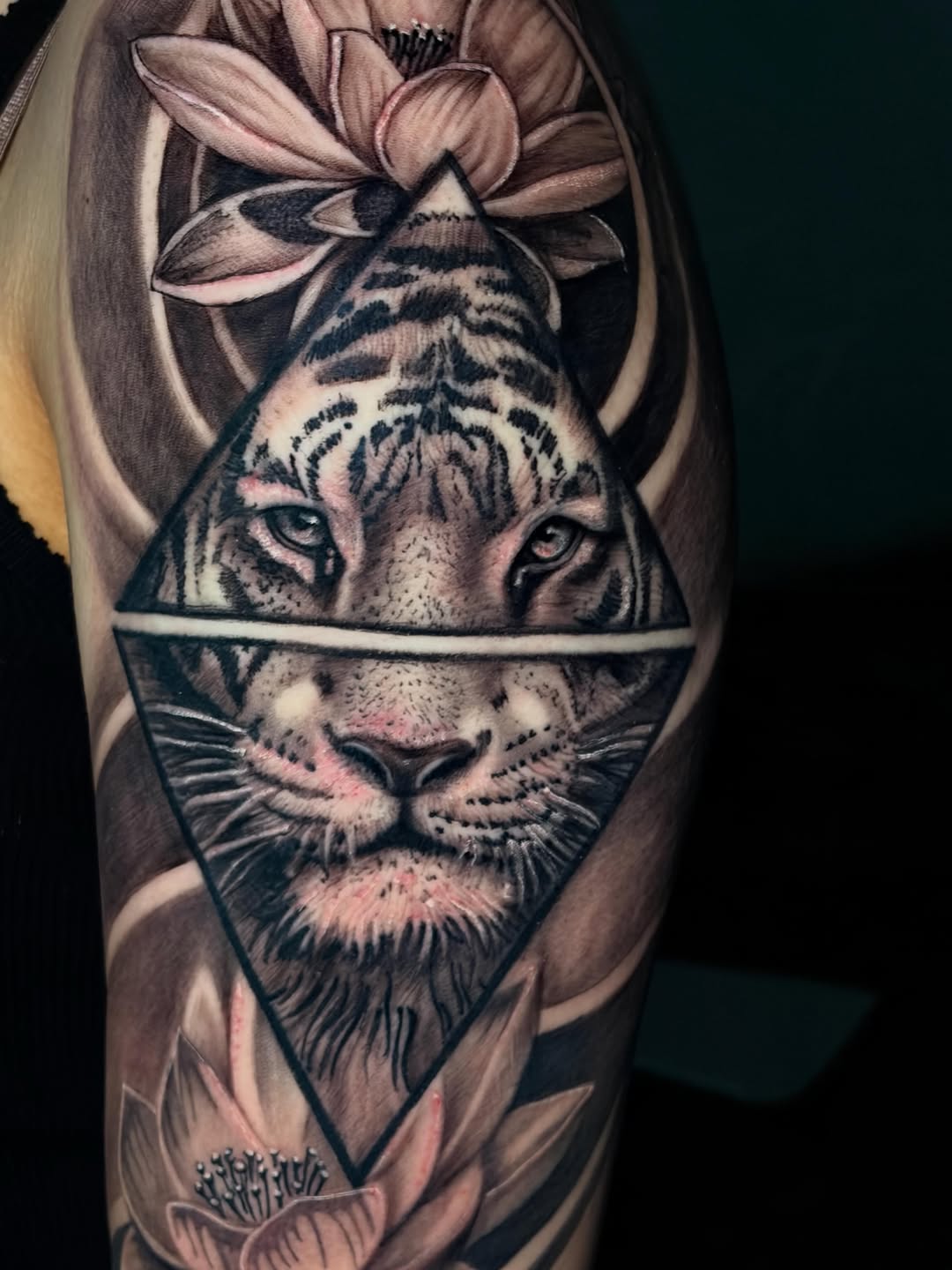 Tattoo by @art_gus_00 — realism, black_and_grey