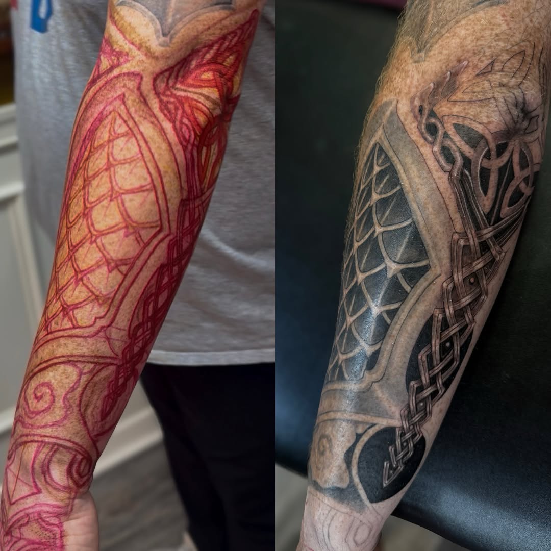 Tattoo by @sunseritattoo — geometric