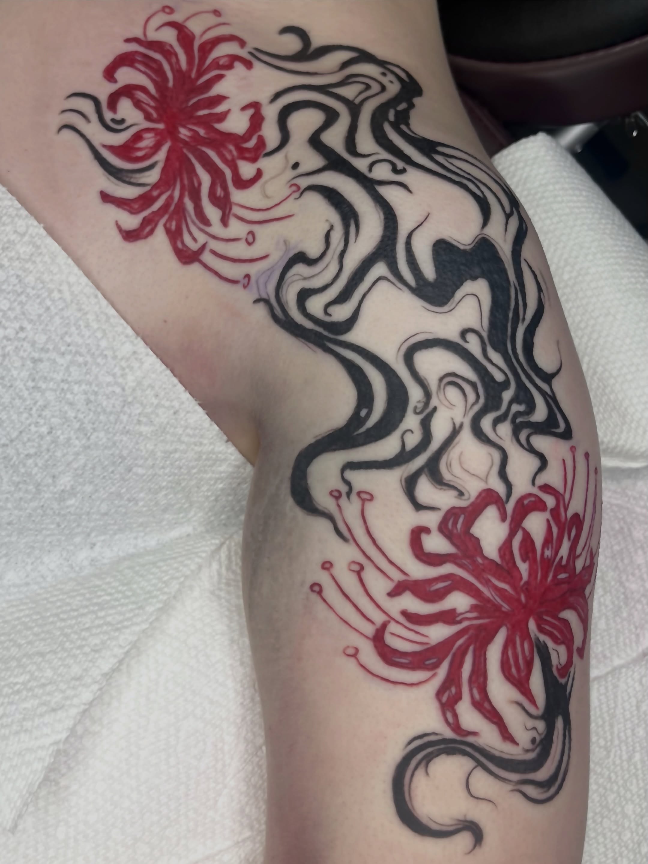 Tattoo by @oliveoiltattoos โ black_and_grey