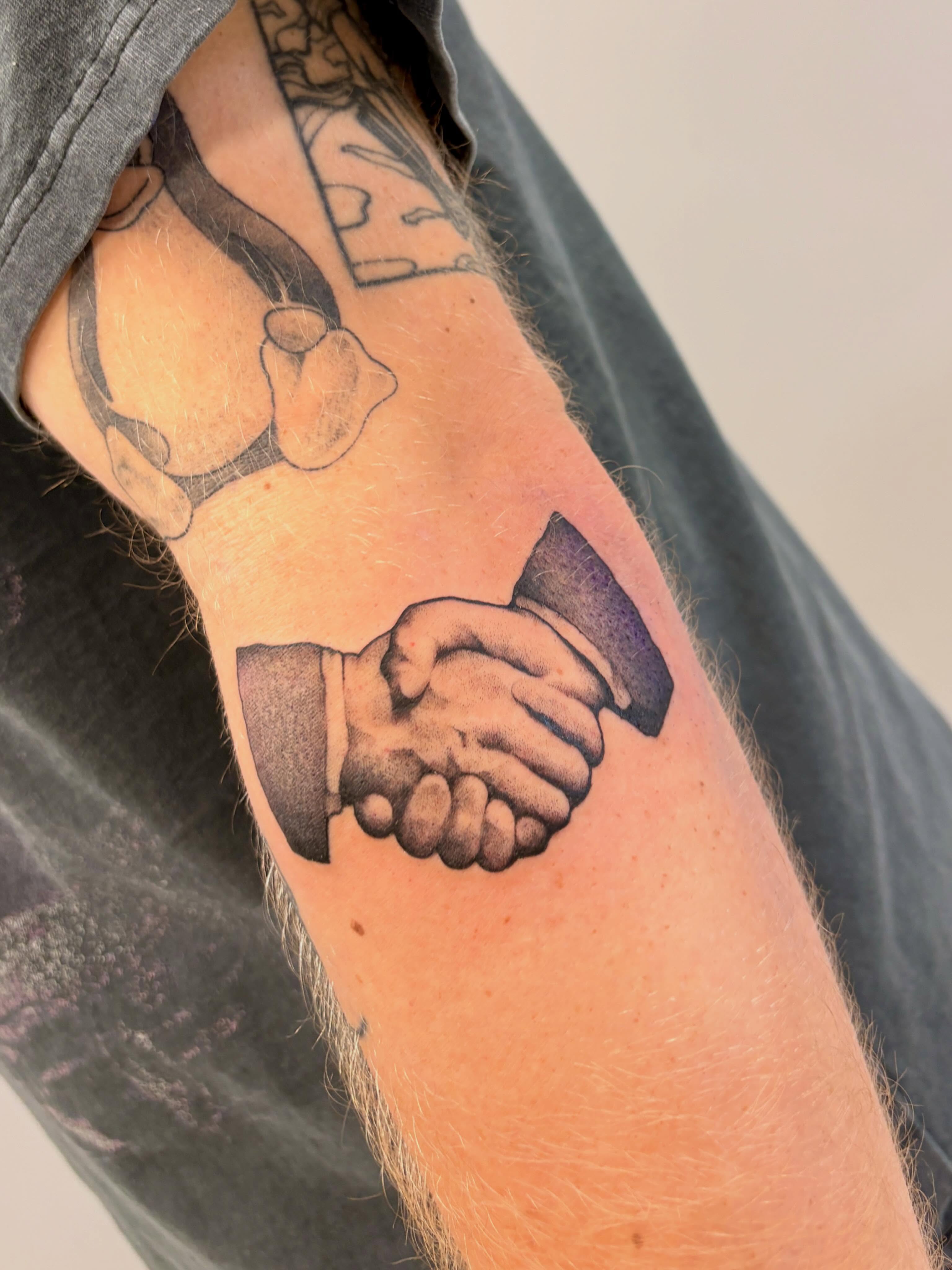Tattoo by @shrimpfran โ dotwork