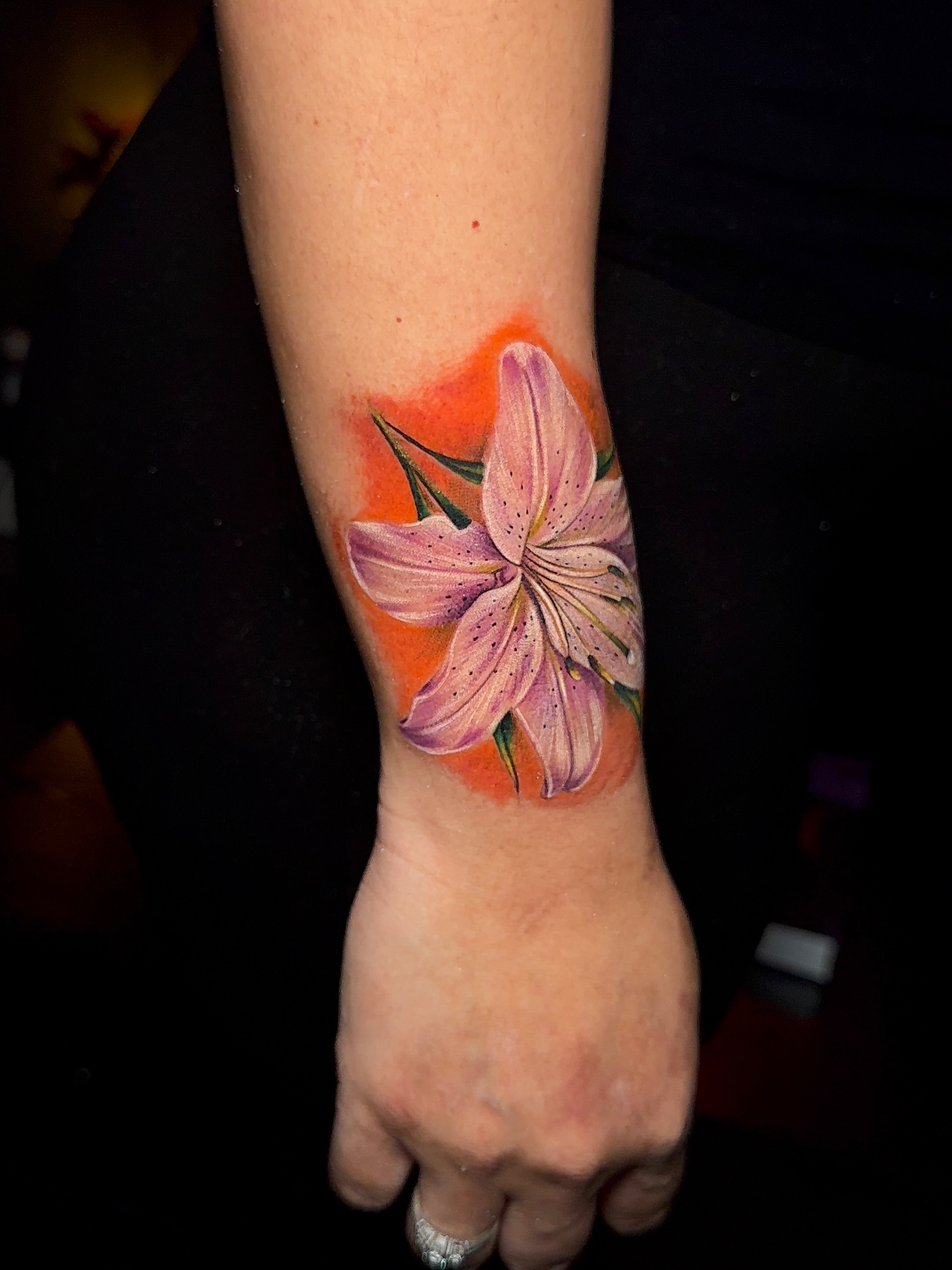 Lily realism tattoo on the forearm by Dallas tattoo artist, Dallas, Texas
