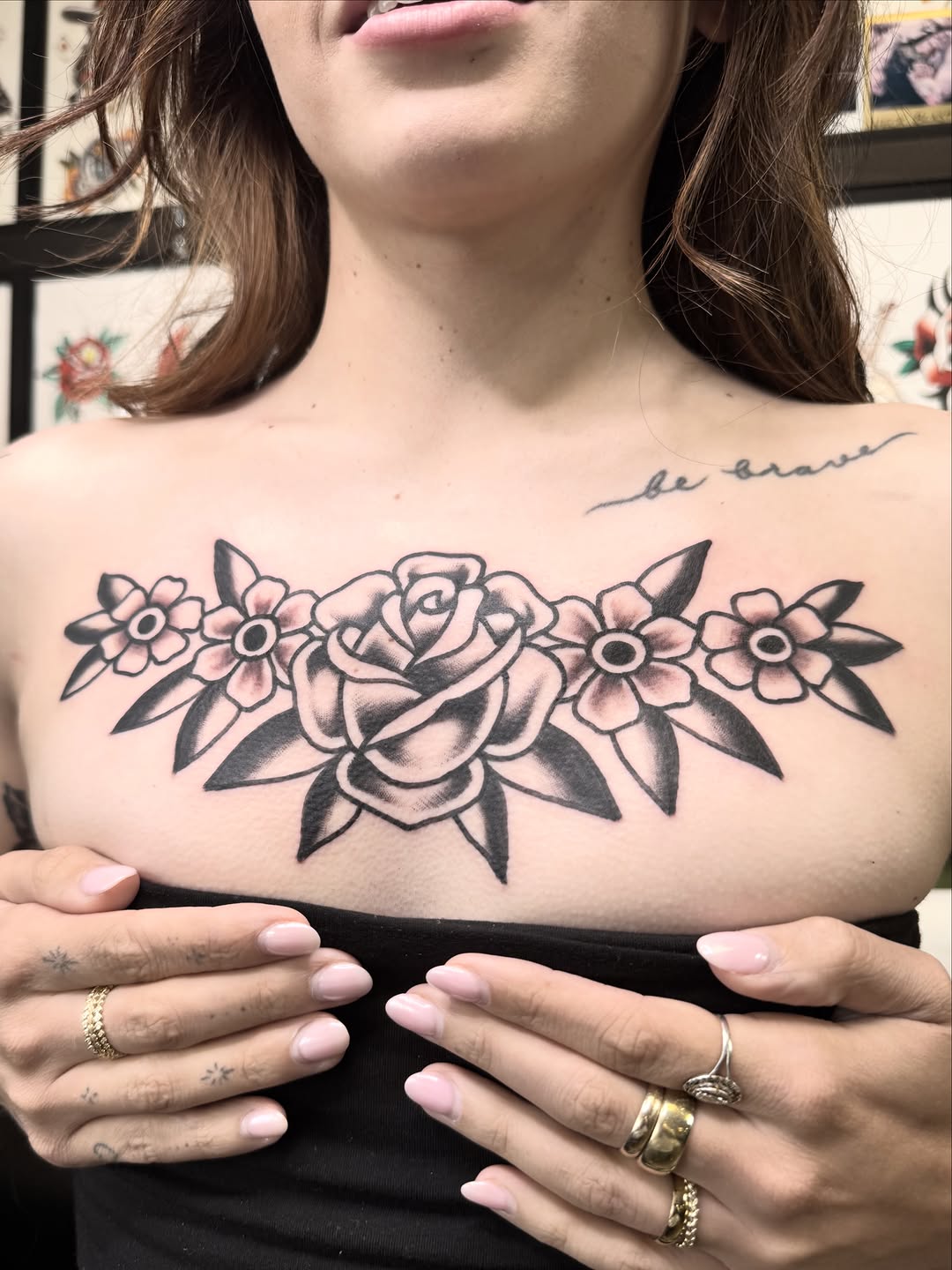 Tattoo by @tattoomuto — american_traditional, fine_line