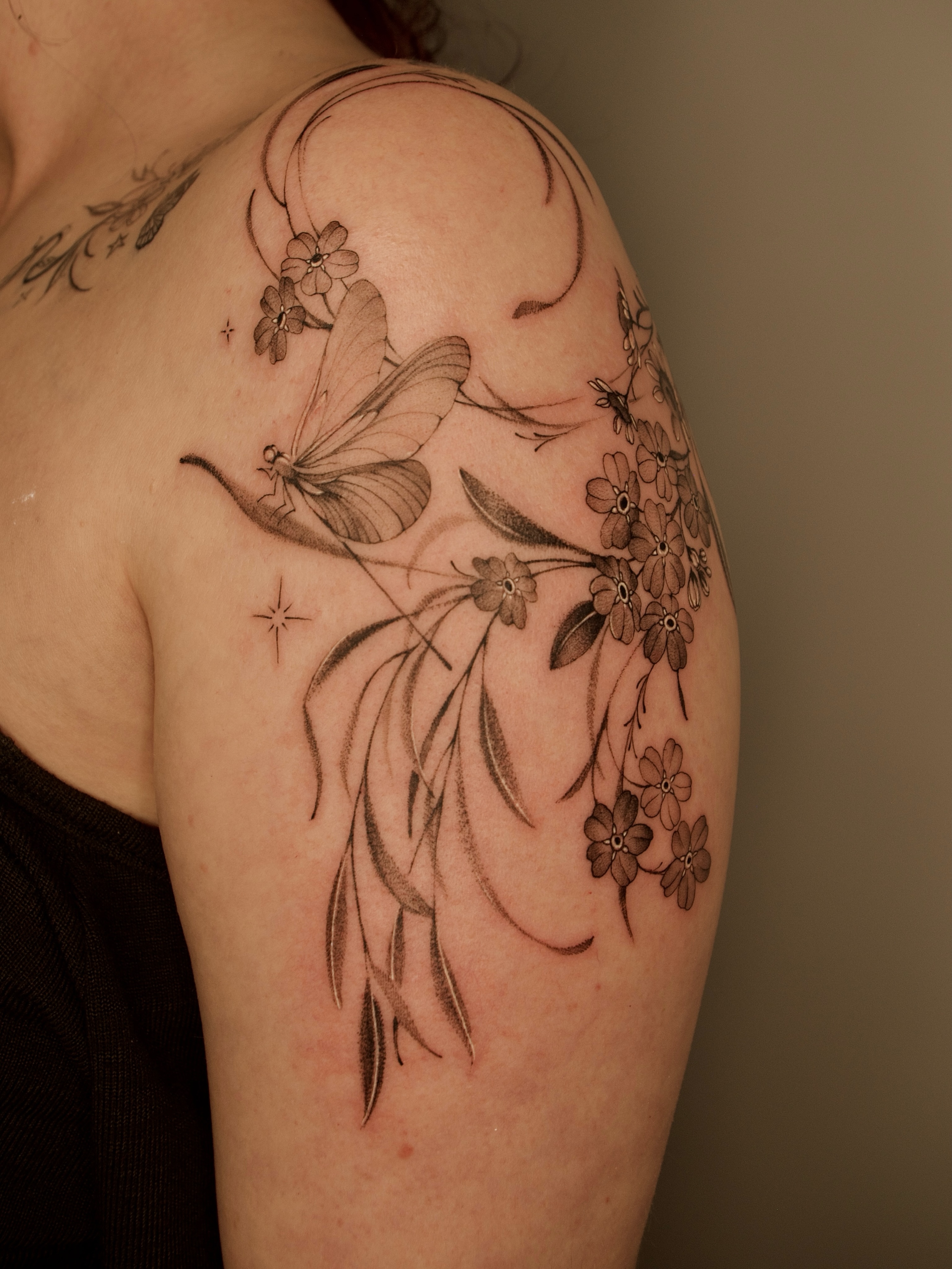 Tattoo by @prncessofvietnam — black_and_grey