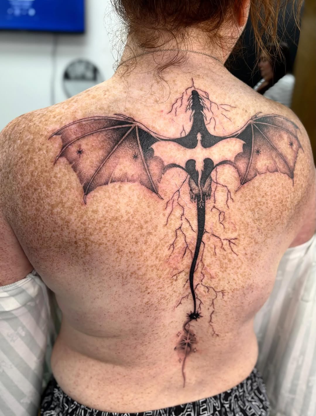 Tattoo by @diary_of_tattoos โ black_and_grey, dotwork