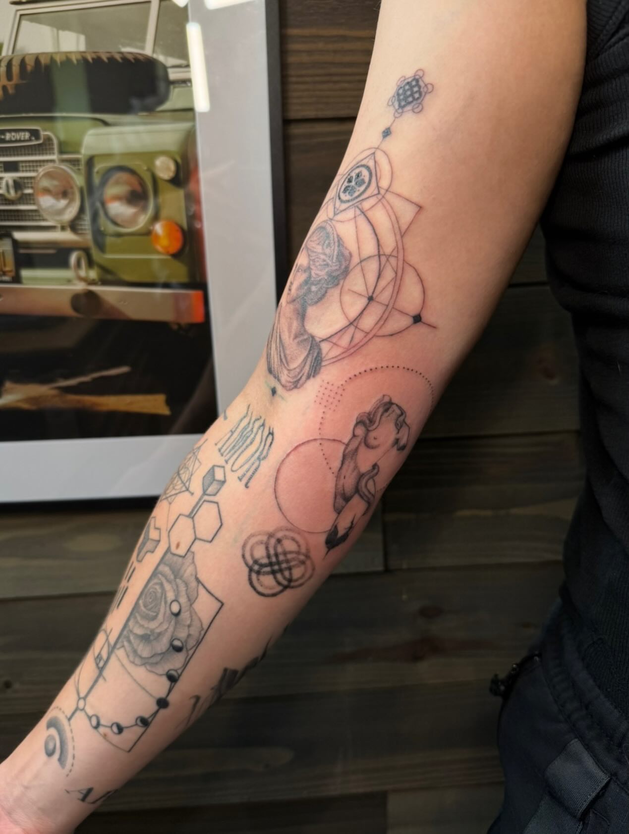 Tattoo by @mackmade.tattoos — geometric, black_and_grey