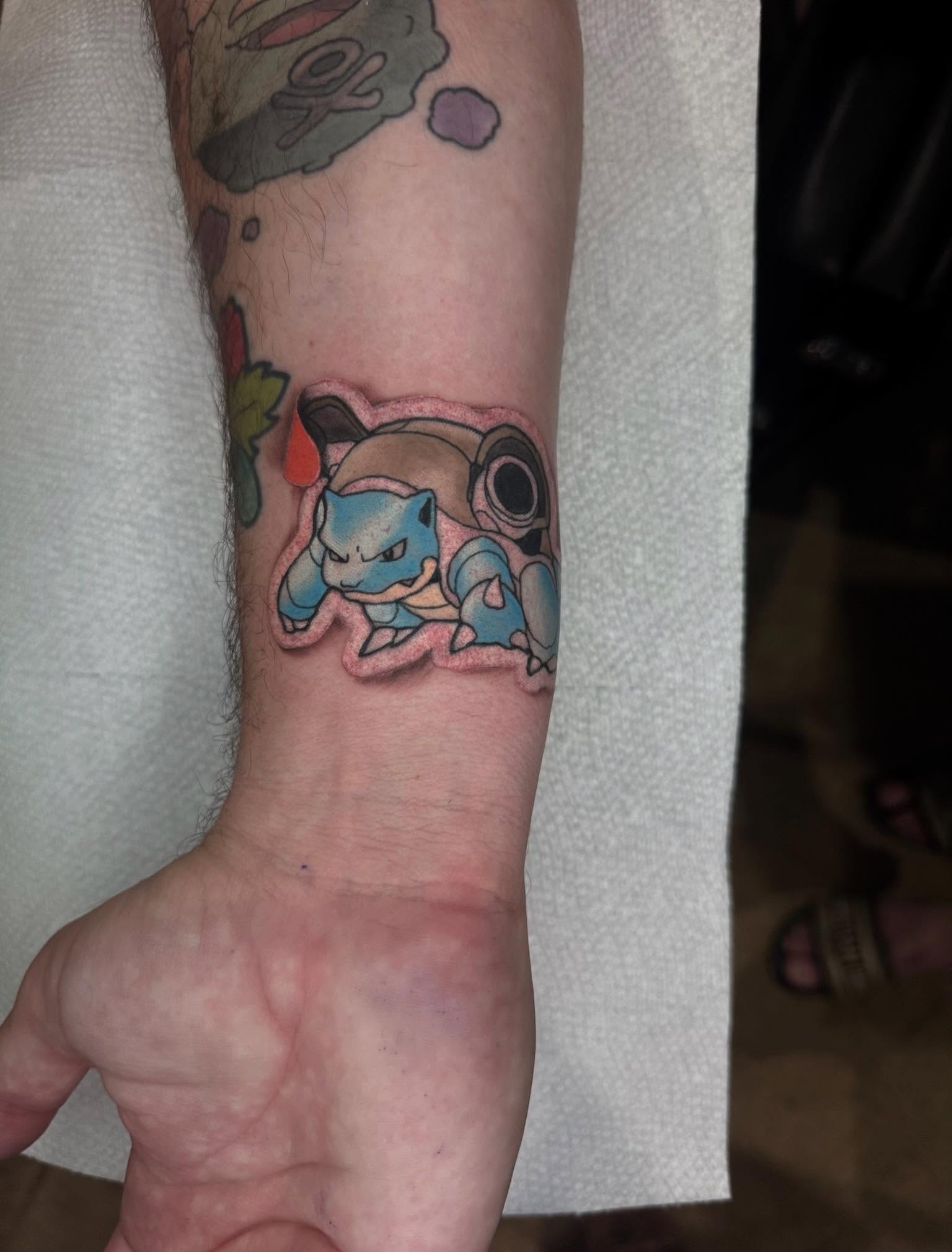 Tattoo by @laundrymattats — new_school