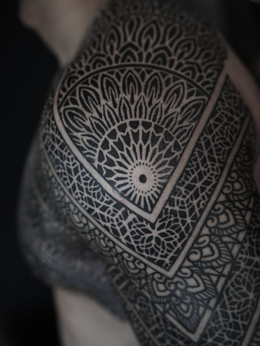 Geometric mandala pattern geometric tattoo on the shoulder by Oliver kenton, San Diego, California