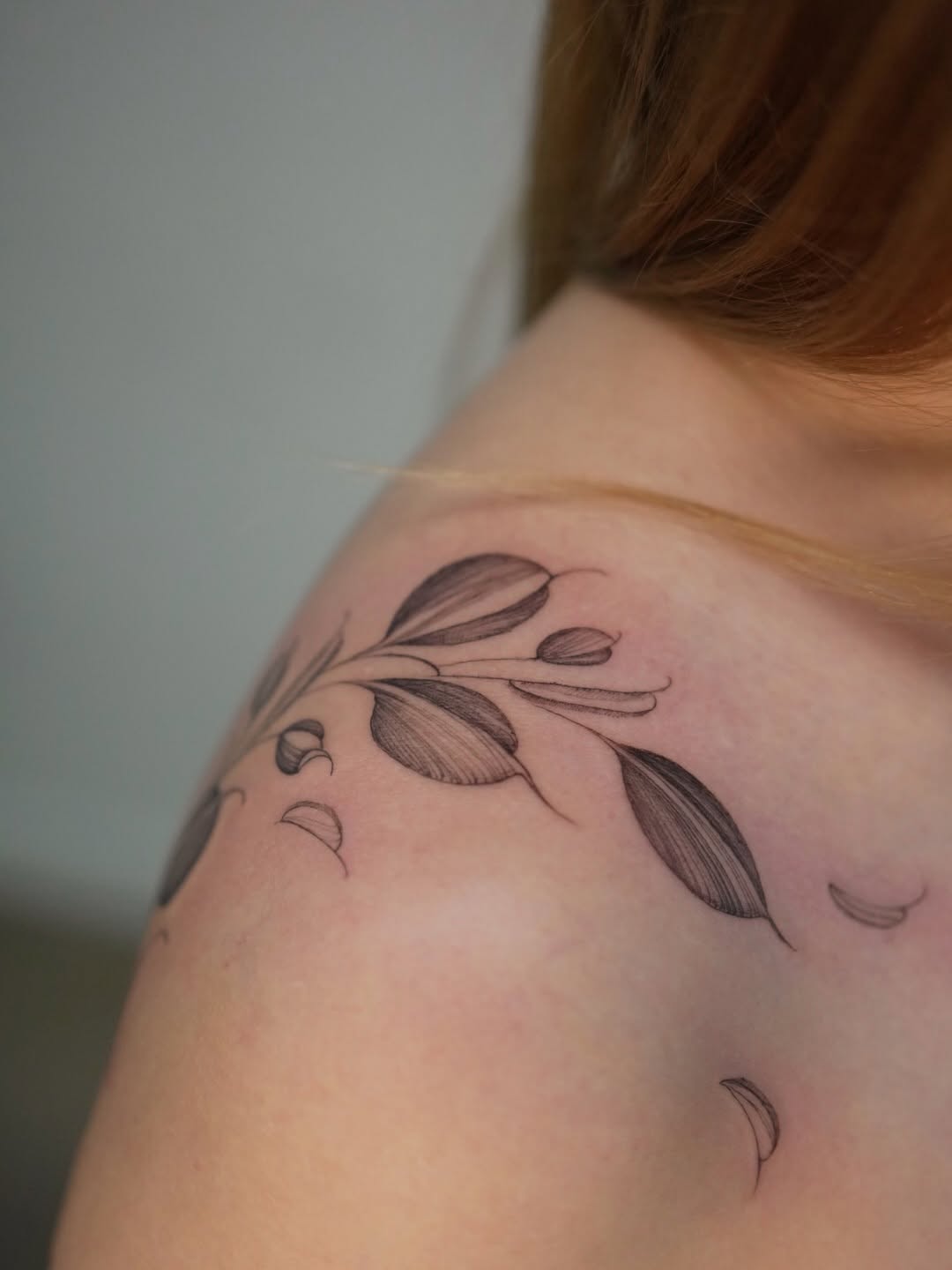 Tattoo by @moni.tattoos β fine_line, black_and_grey