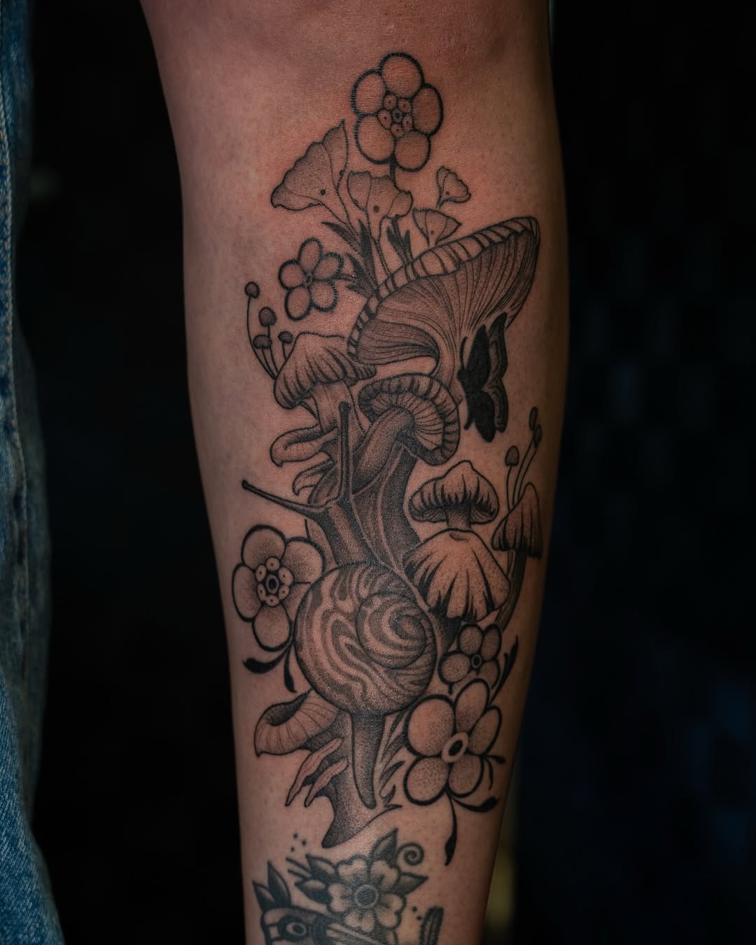 Tattoo by @largedrpeppa β black_and_grey, dotwork