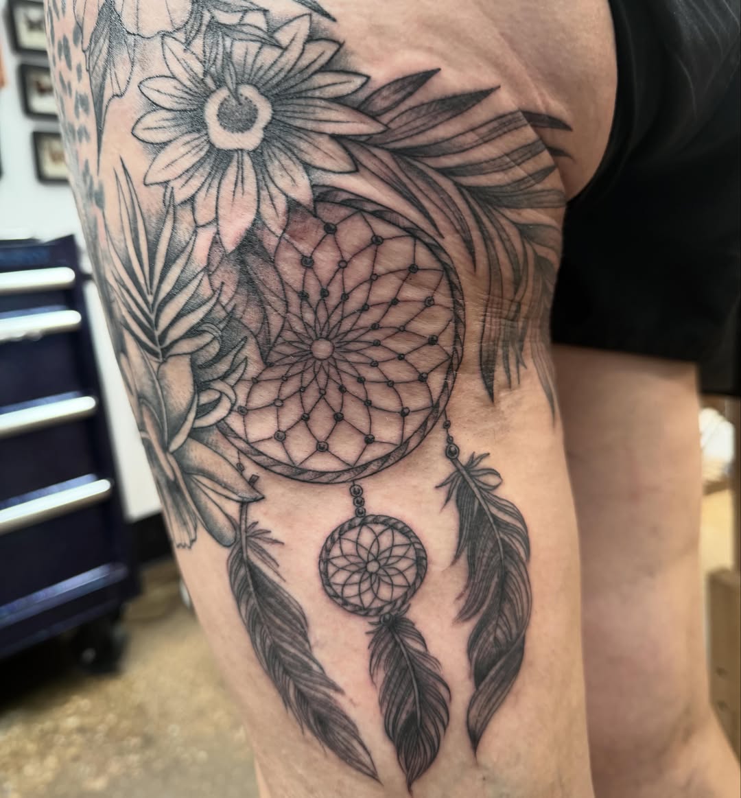 Tattoo by @annarttt — dotwork, black_and_grey